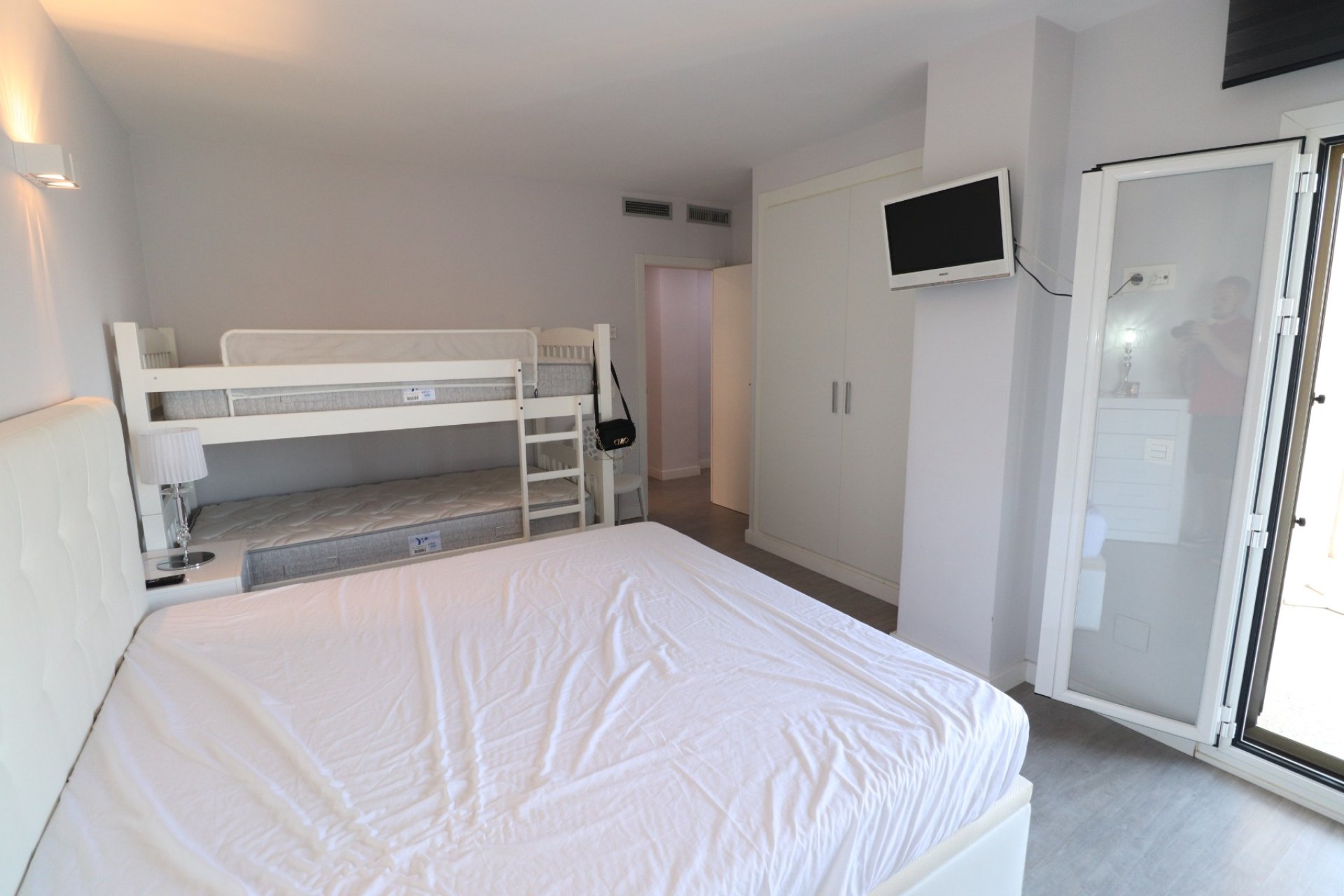 Resale - Apartment / flat -
Torrevieja - Playa Del Cura