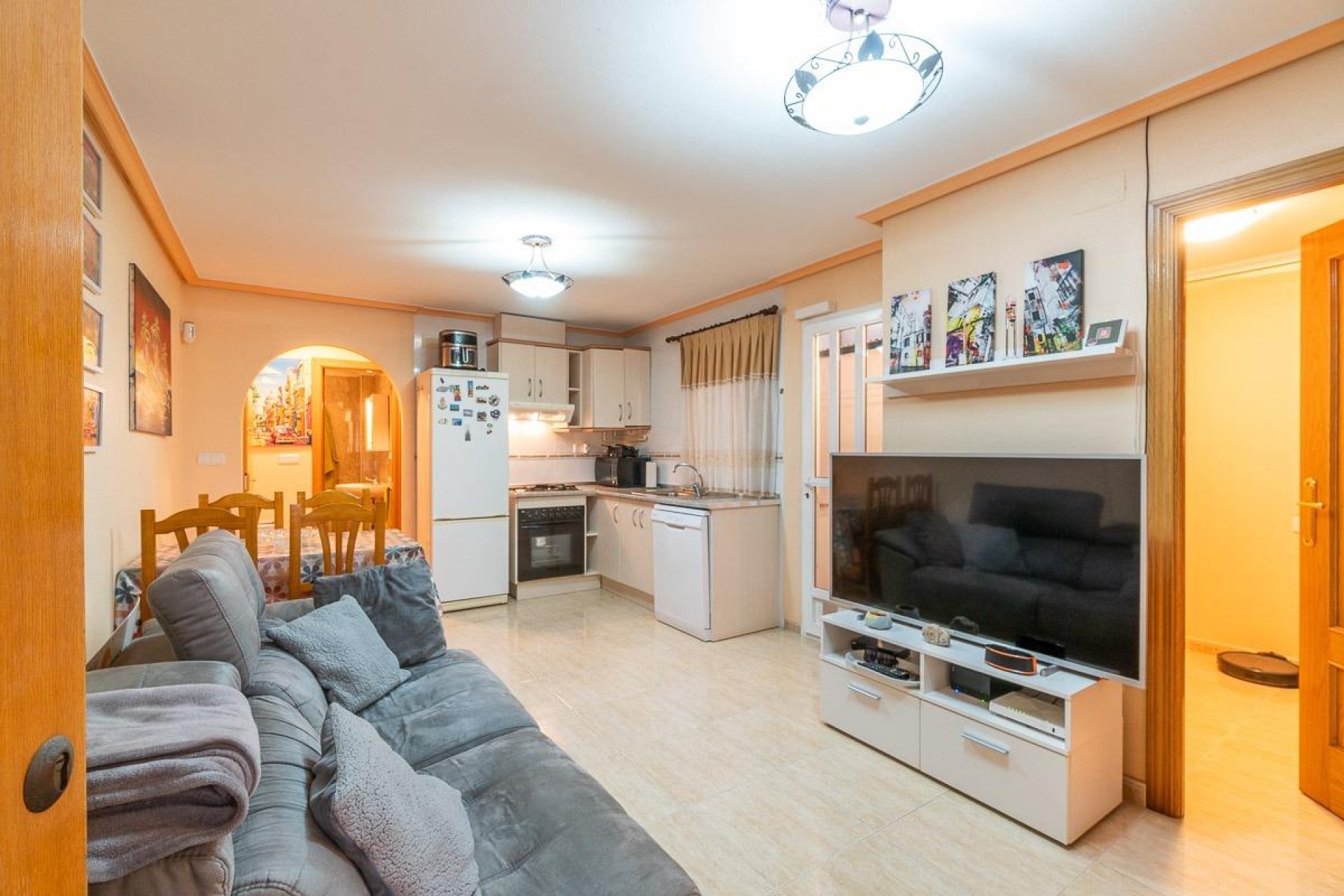 Resale - Apartment / flat -
Torrevieja - Playa del cura