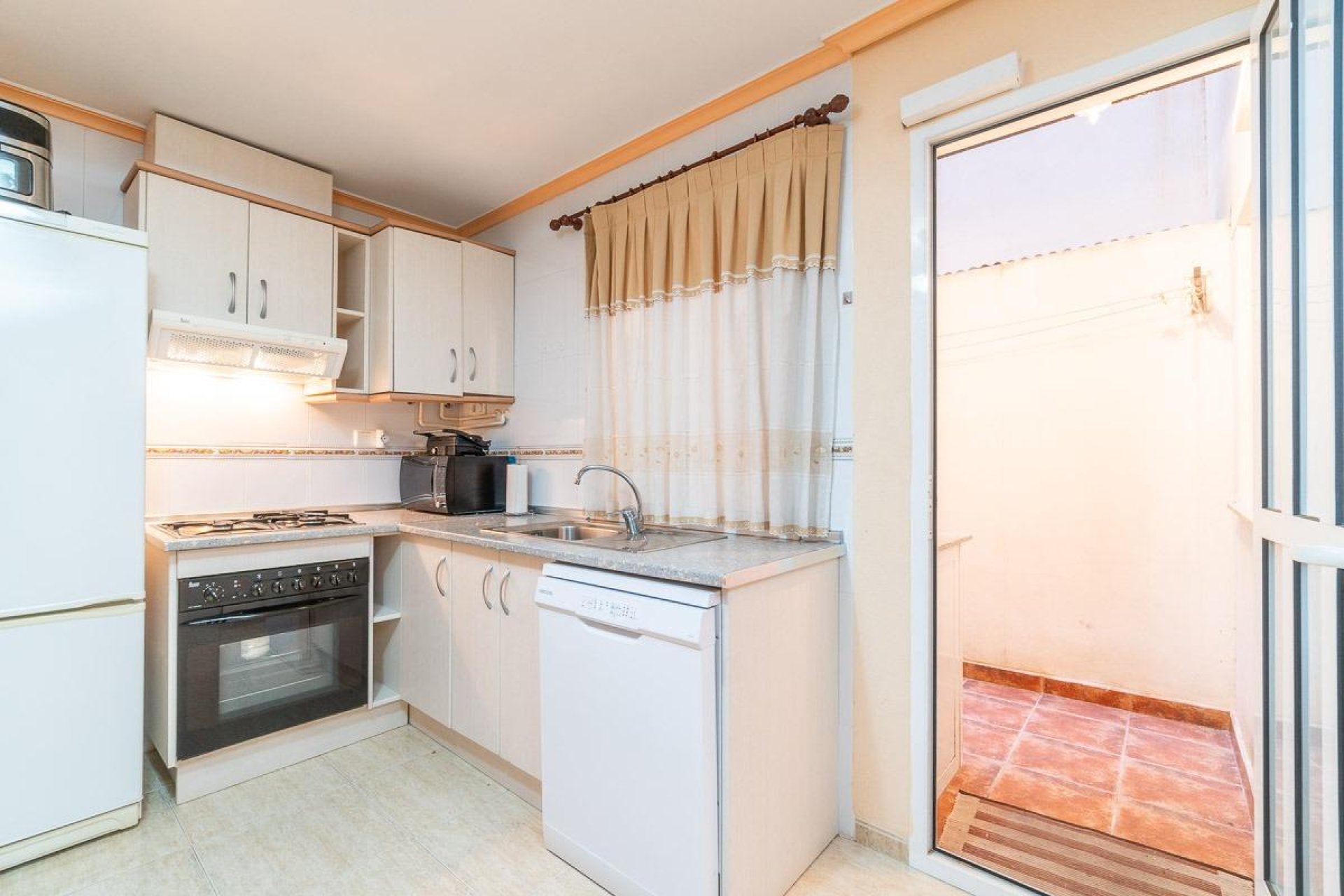 Resale - Apartment / flat -
Torrevieja - Playa del cura