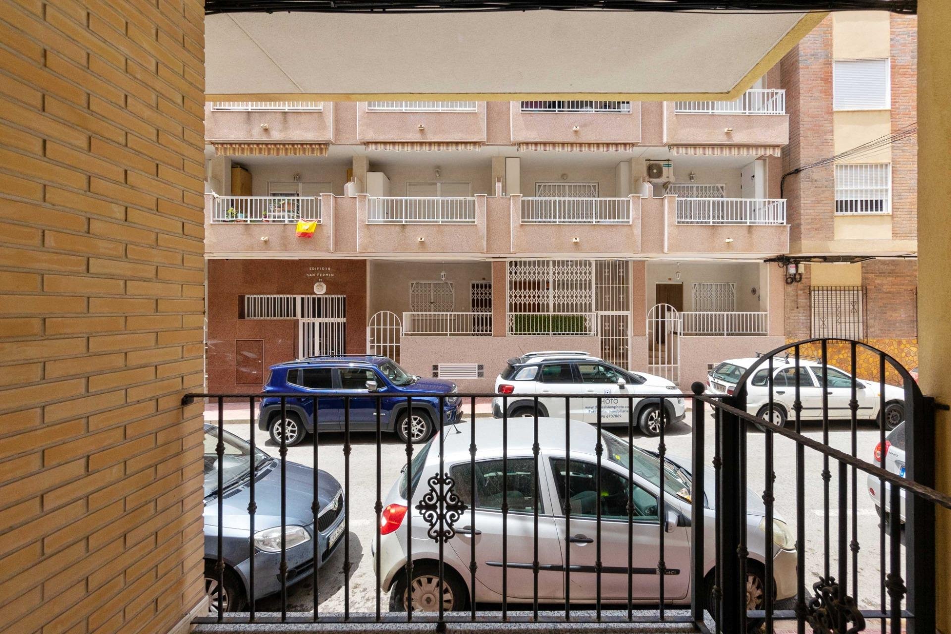 Resale - Apartment / flat -
Torrevieja - Playa del cura