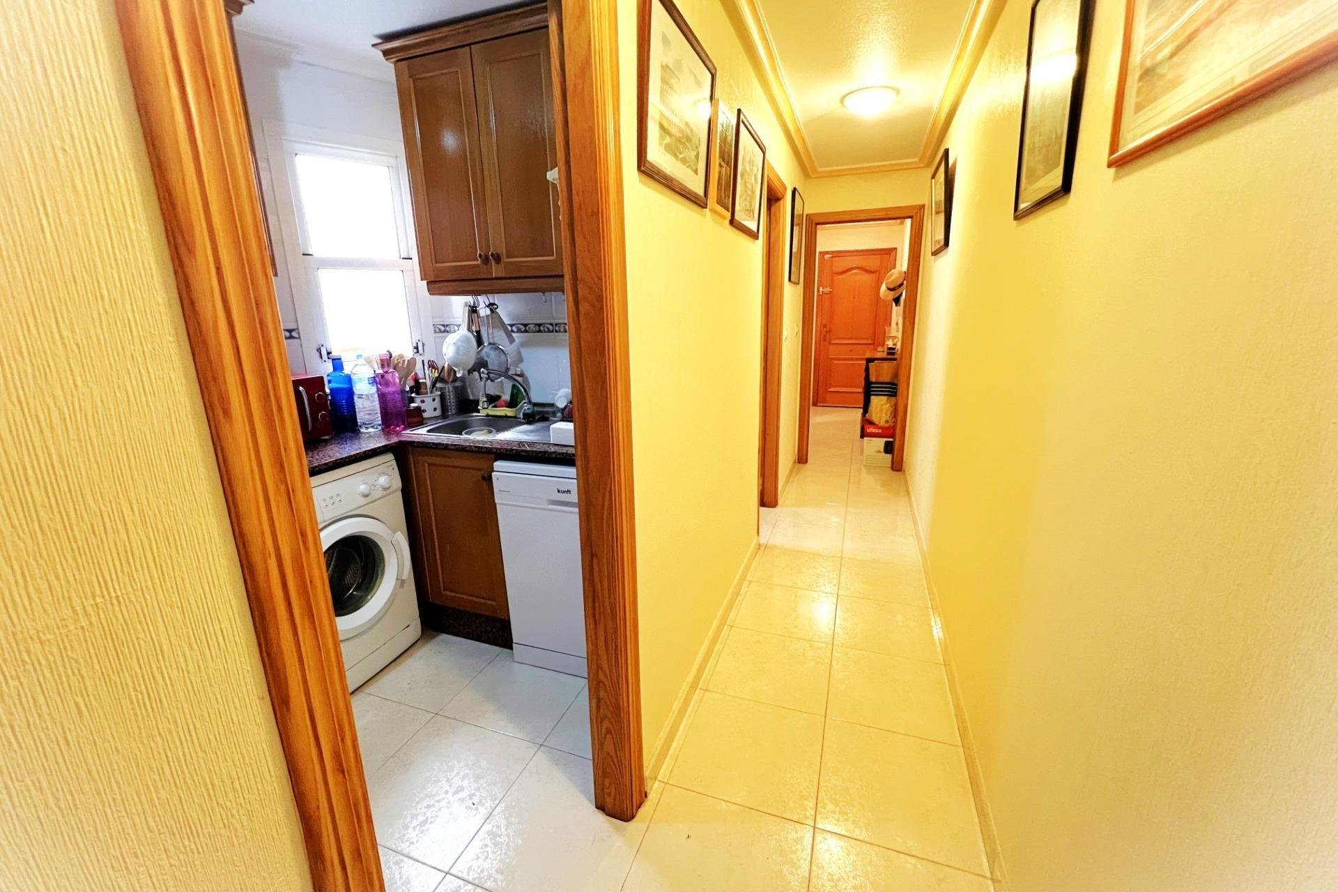 Resale - Apartment / flat -
Torrevieja - Playa del Cura