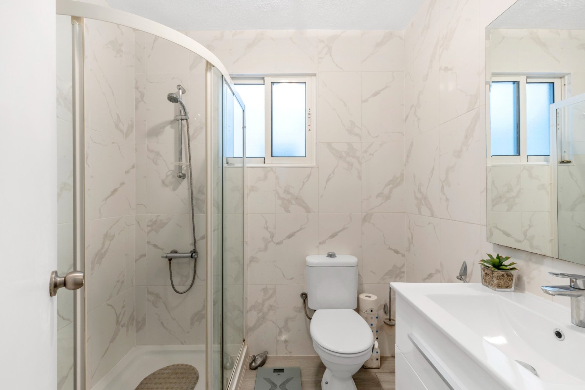 Resale - Apartment / flat -
Torrevieja - Playa del Cura