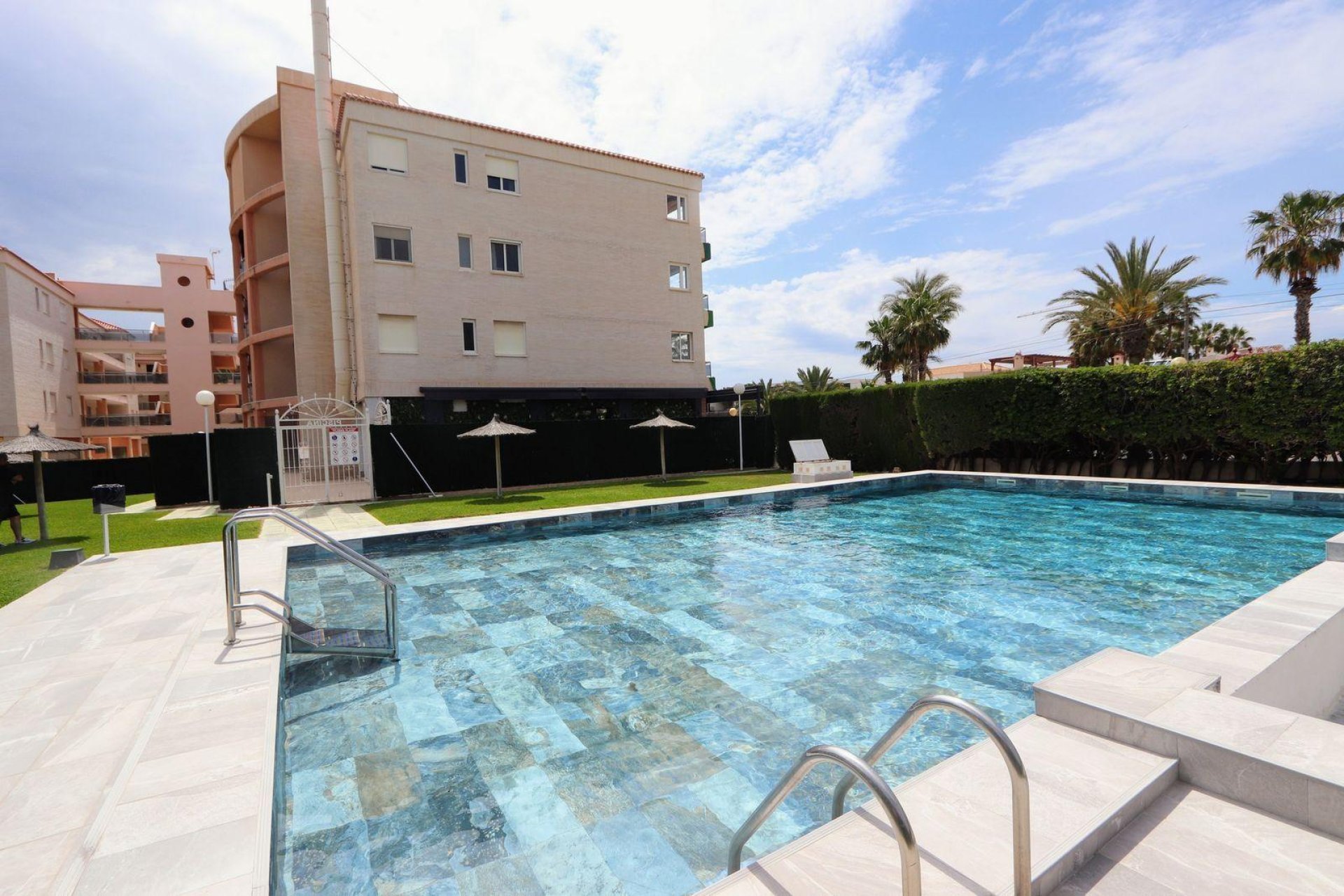 Resale - Apartment / flat -
Torrevieja - Playa Flamenca