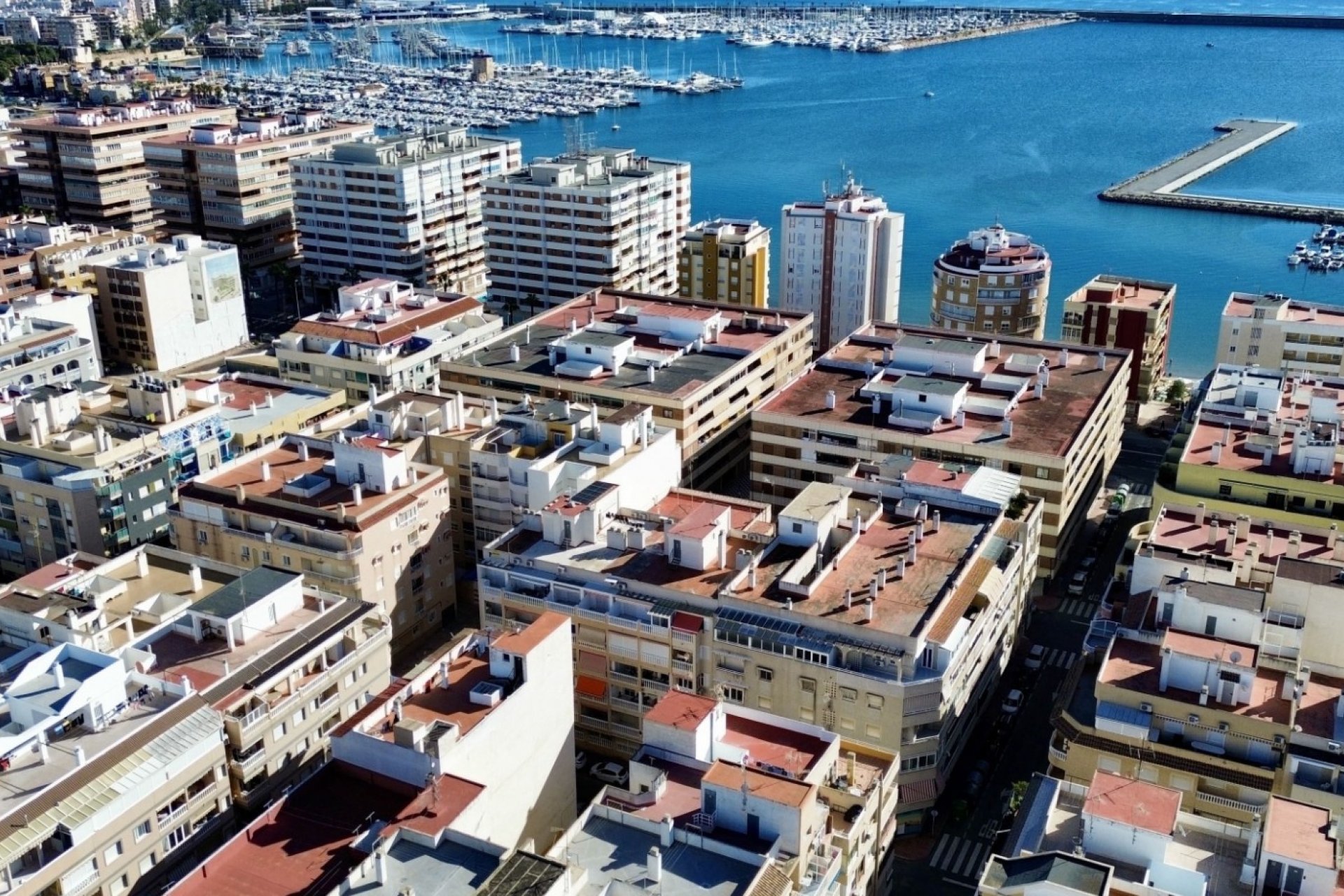 Resale - Apartment / flat -
Torrevieja - Playa Los Naufragos