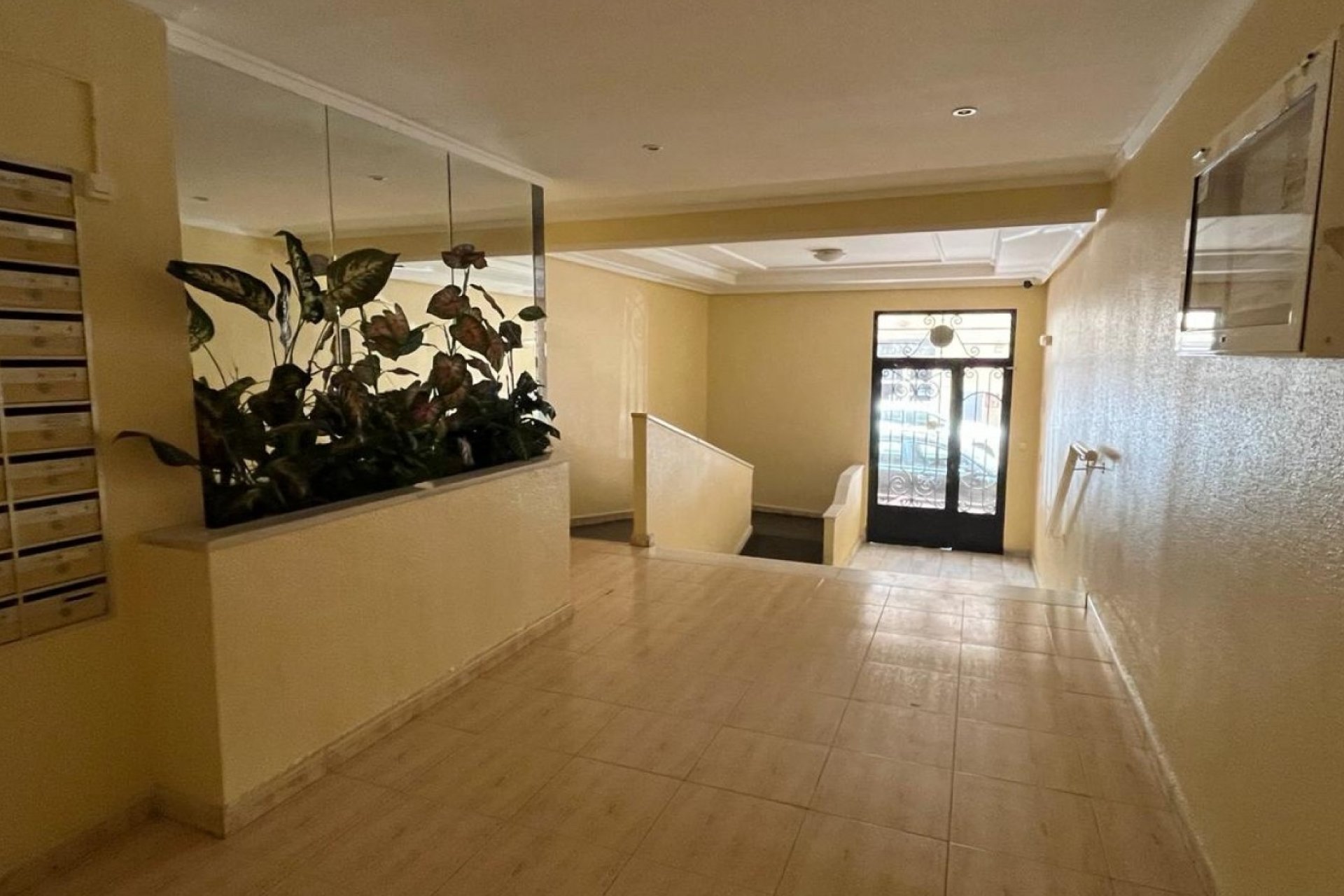 Resale - Apartment / flat -
Torrevieja - Playa Los Naufragos