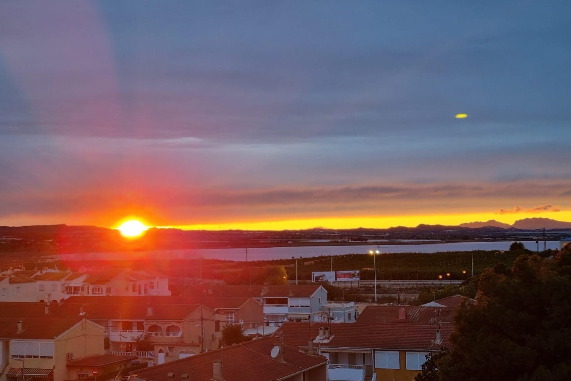 Resale - Apartment / flat -
Torrevieja - Playa Los Naufragos