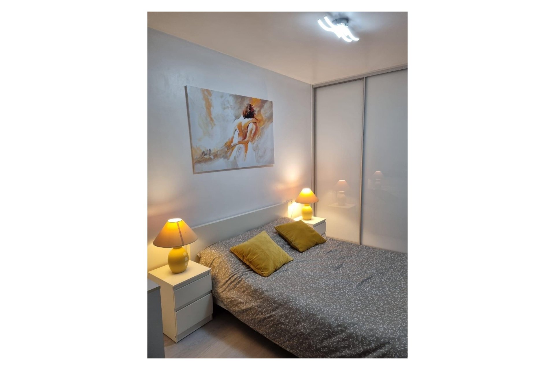 Resale - Apartment / flat -
Torrevieja - Playa Los Naufragos