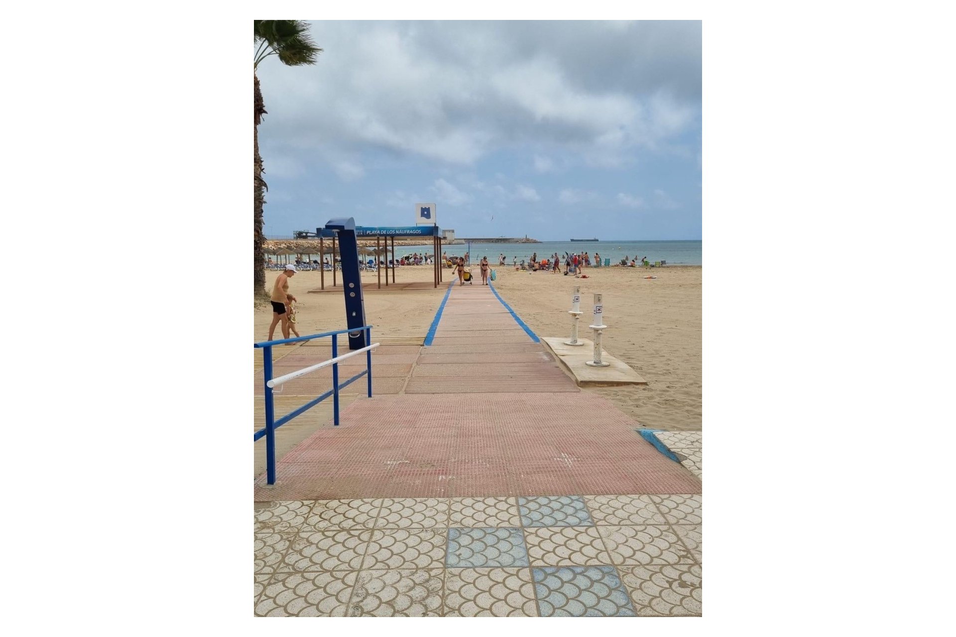 Resale - Apartment / flat -
Torrevieja - Playa Los Naufragos