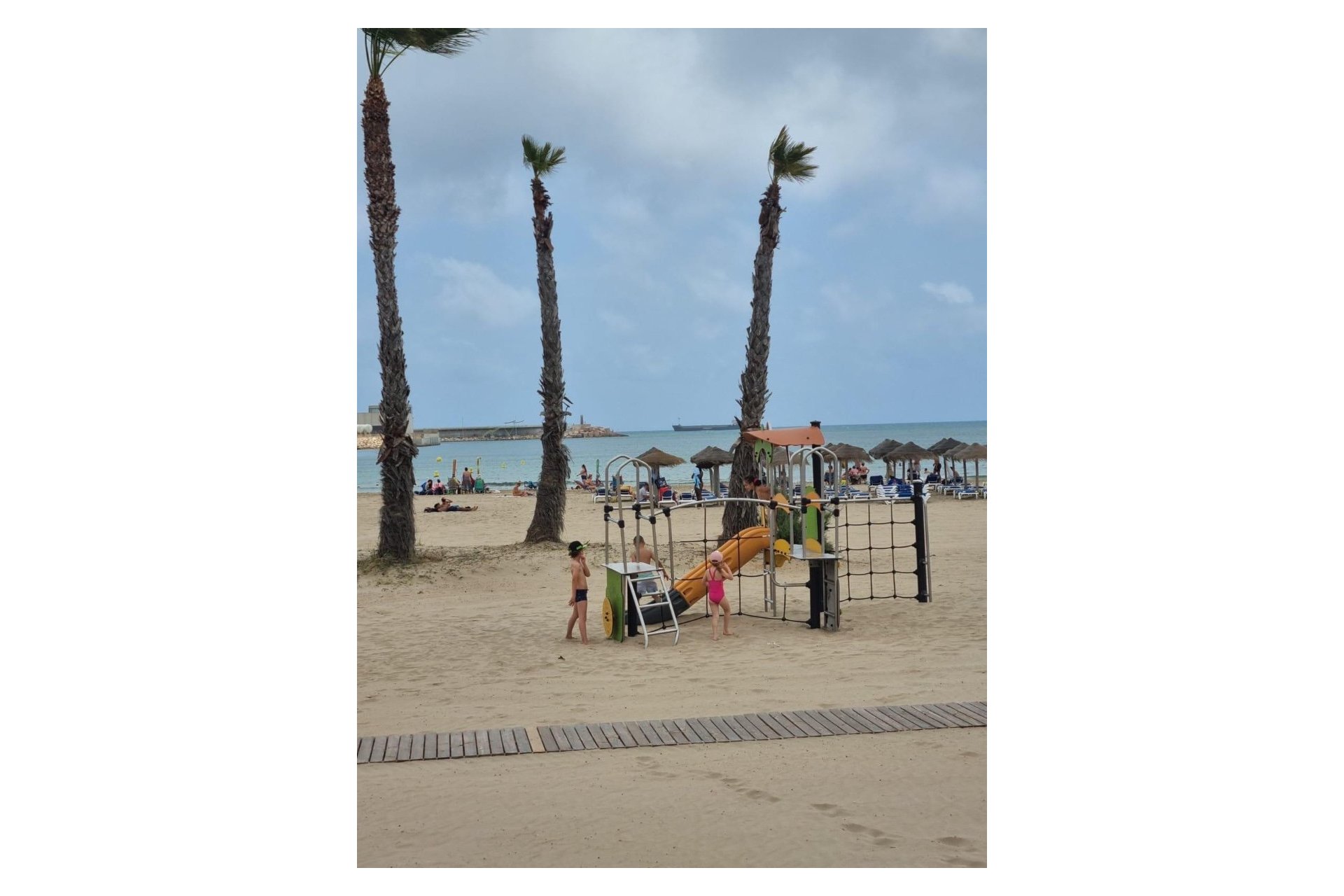 Resale - Apartment / flat -
Torrevieja - Playa Los Naufragos