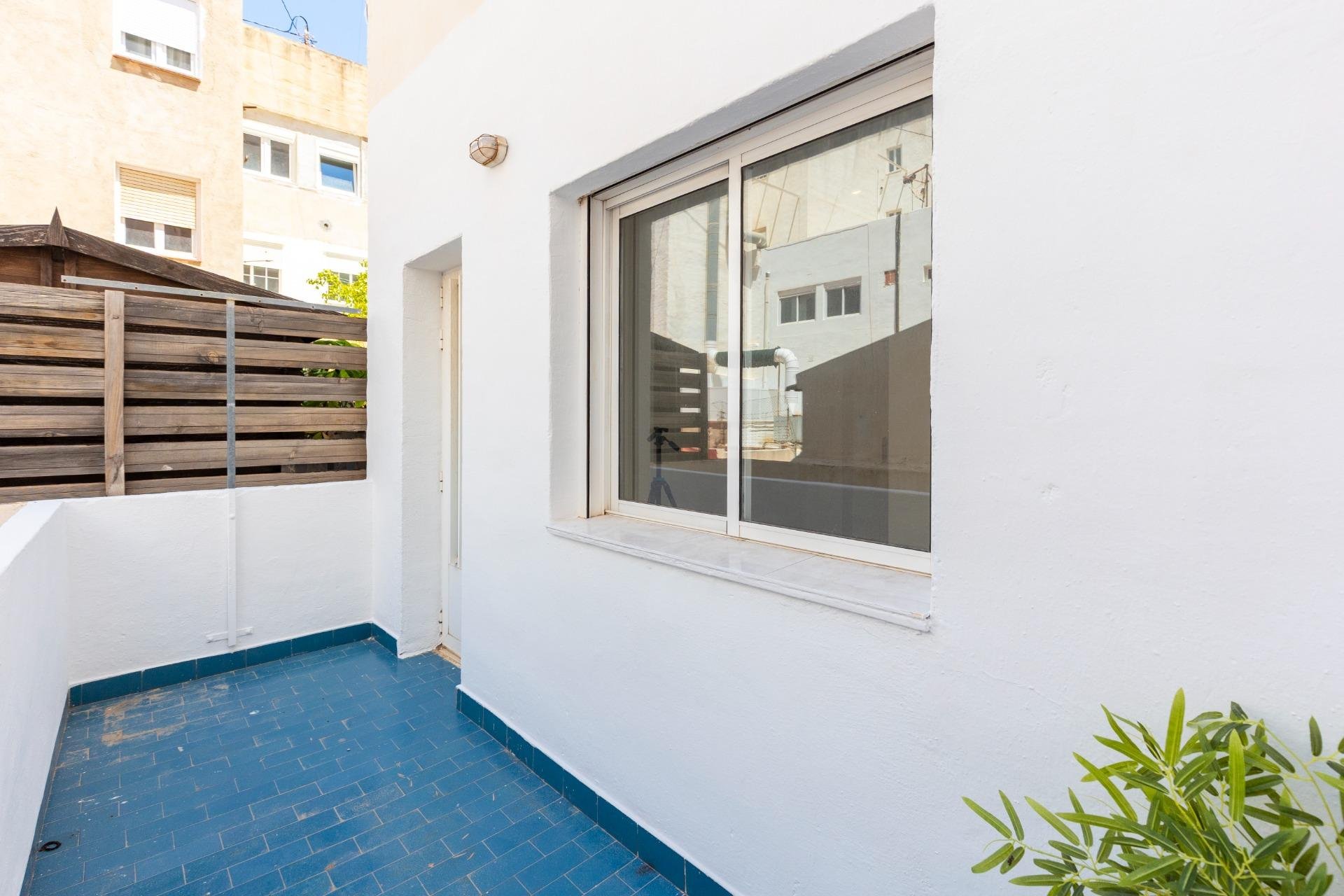 Resale - Apartment / flat -
Torrevieja - Puerto Deportivo
