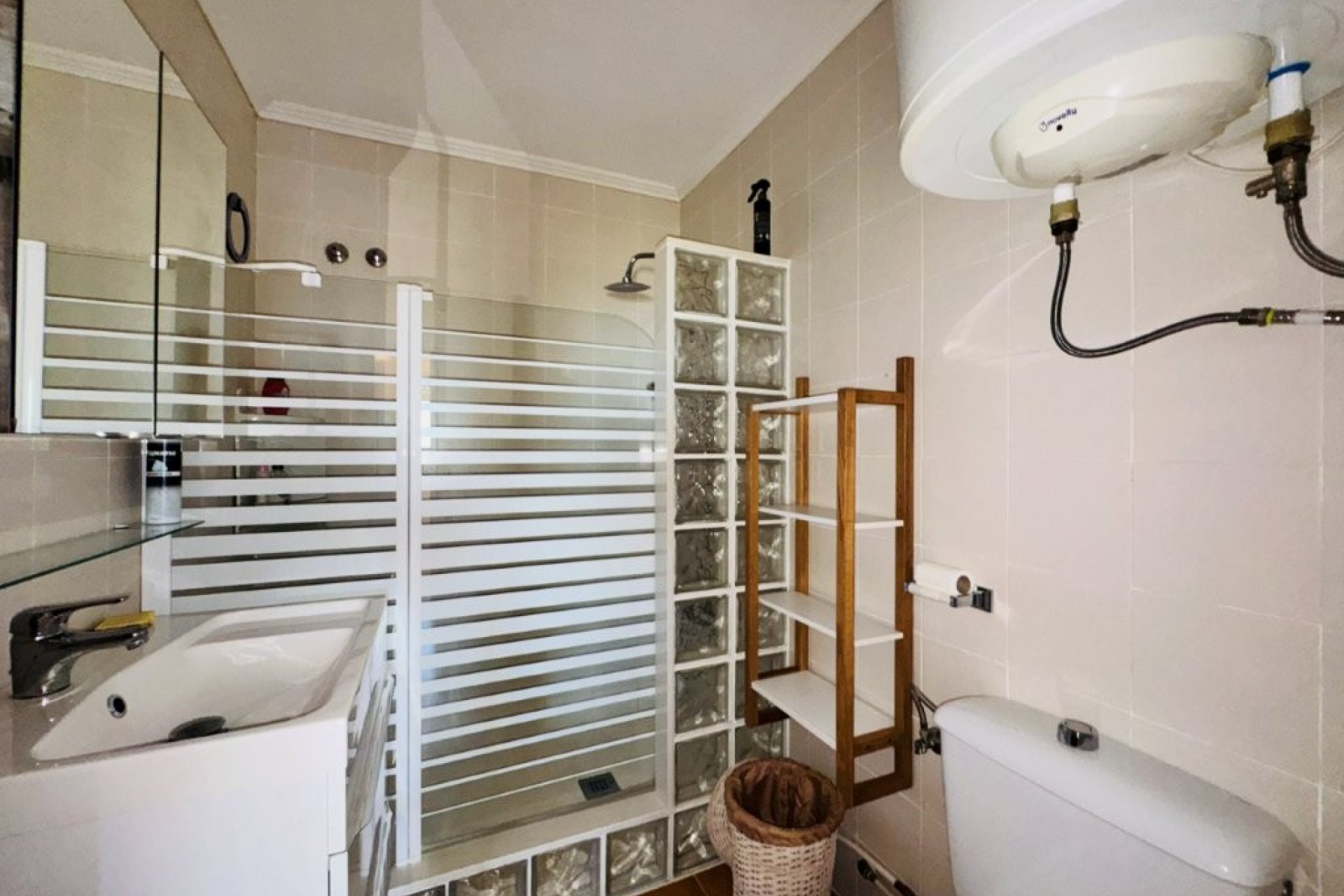 Resale - Apartment / flat -
Torrevieja - Puerto Romano