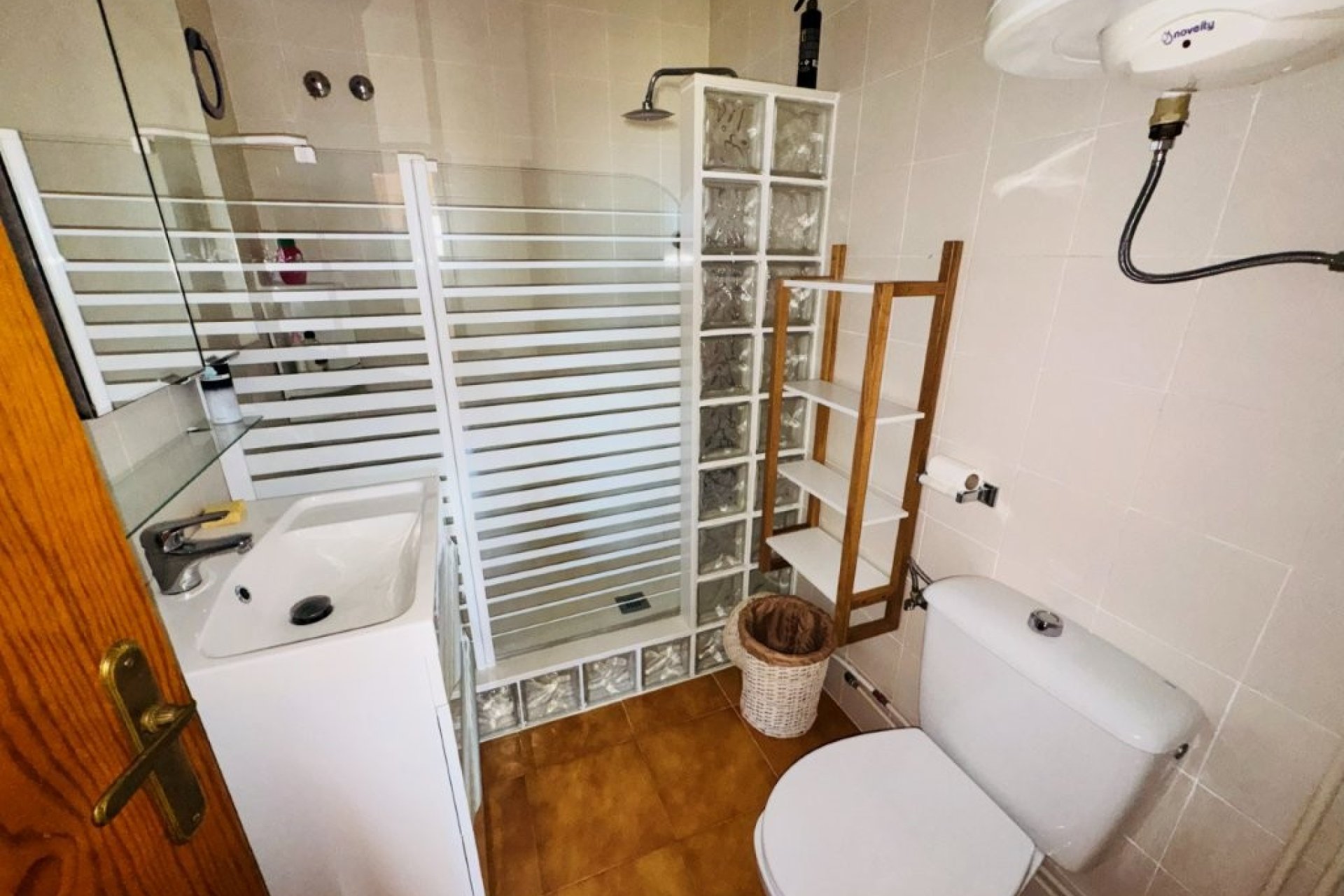 Resale - Apartment / flat -
Torrevieja - Puerto Romano