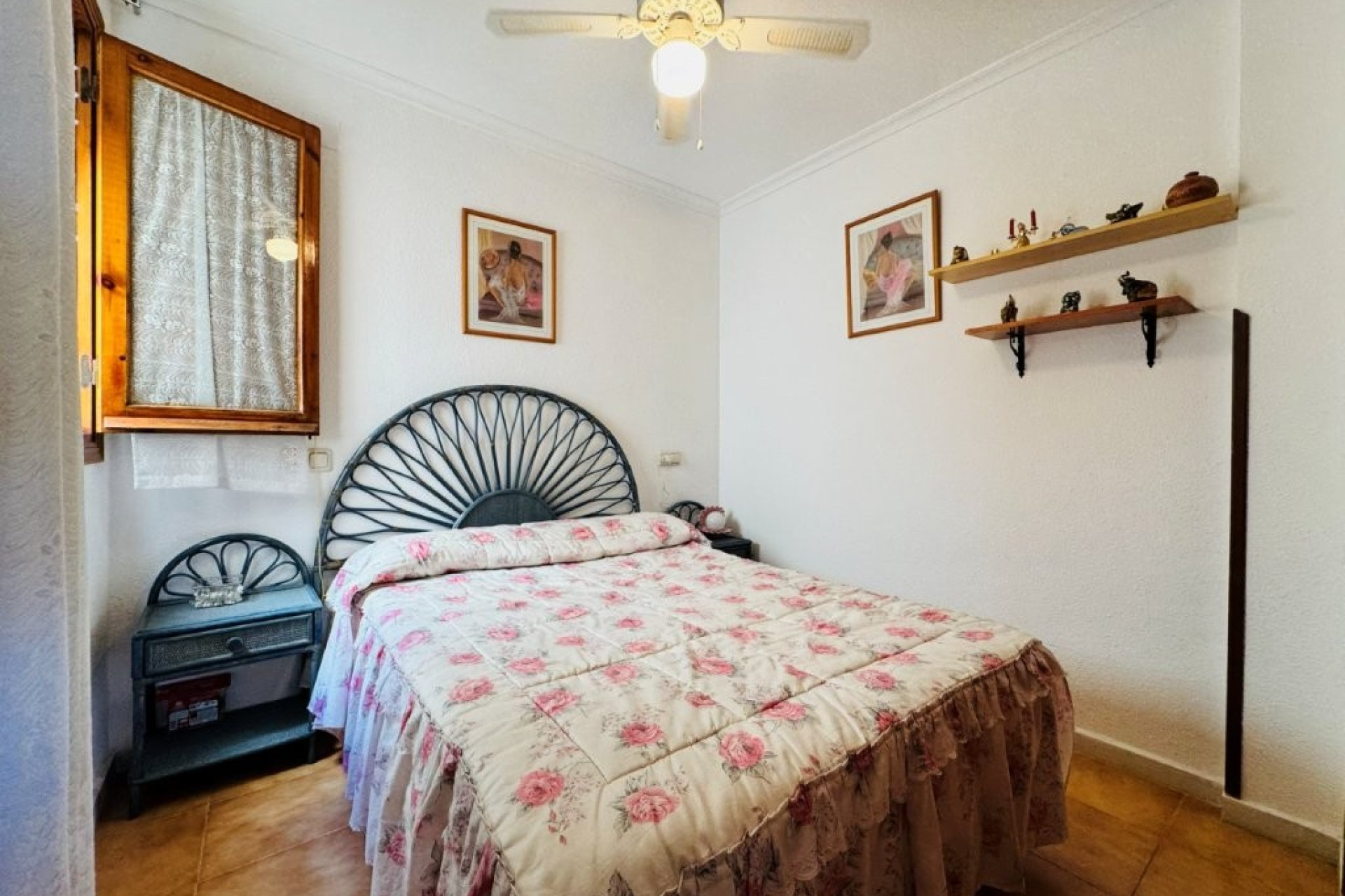 Resale - Apartment / flat -
Torrevieja - Puerto Romano