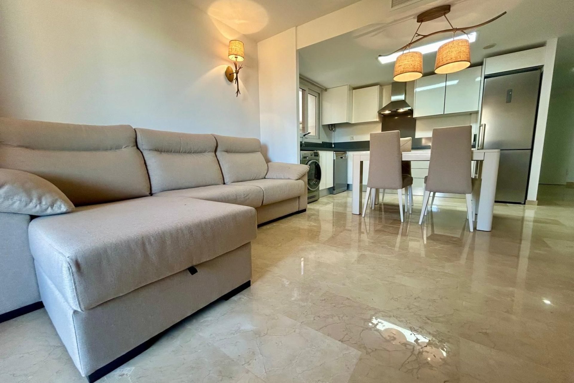 Resale - Apartment / flat -
Torrevieja - Punta prima