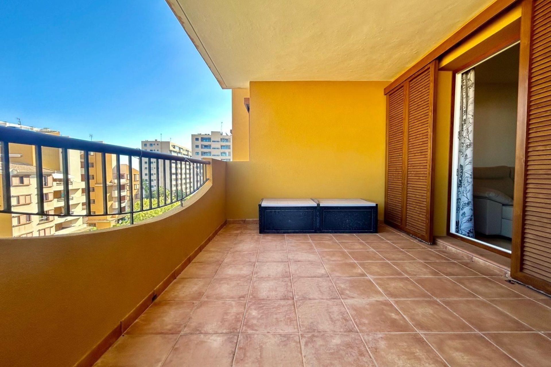 Resale - Apartment / flat -
Torrevieja - Punta prima