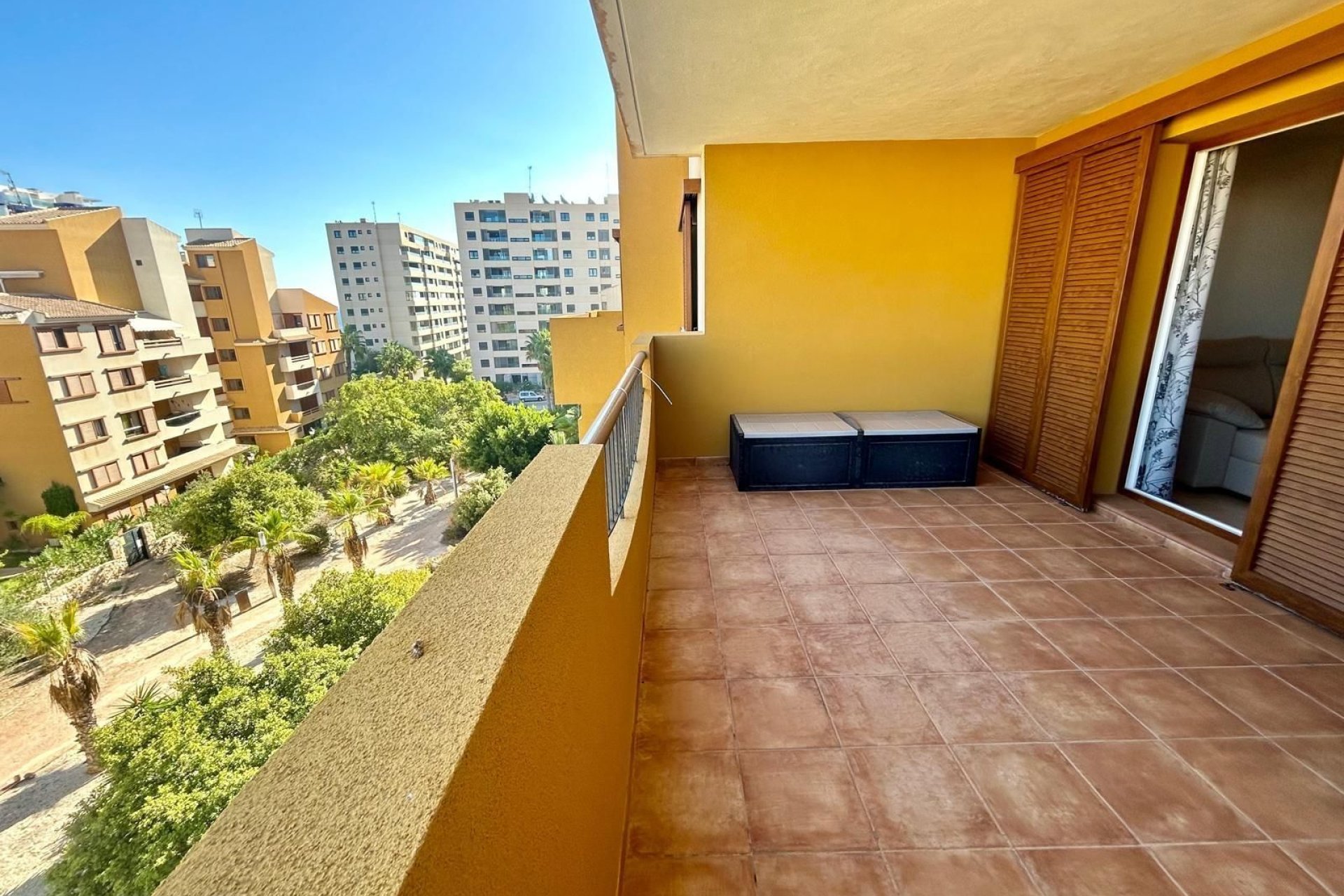 Resale - Apartment / flat -
Torrevieja - Punta prima