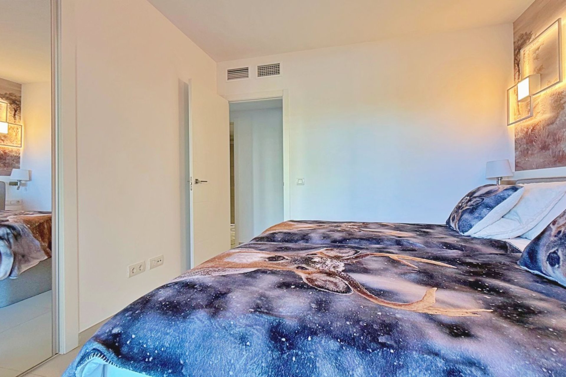 Resale - Apartment / flat -
Torrevieja - Punta prima