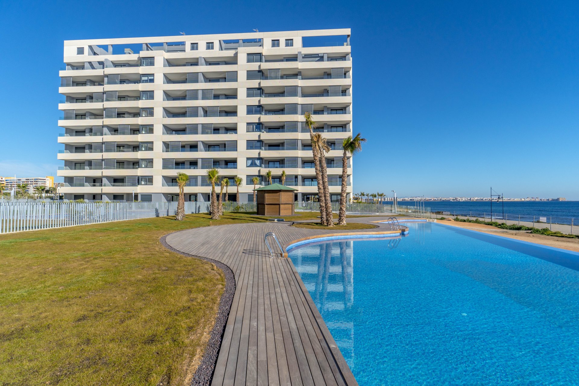 Resale - Apartment / flat -
Torrevieja - Punta prima