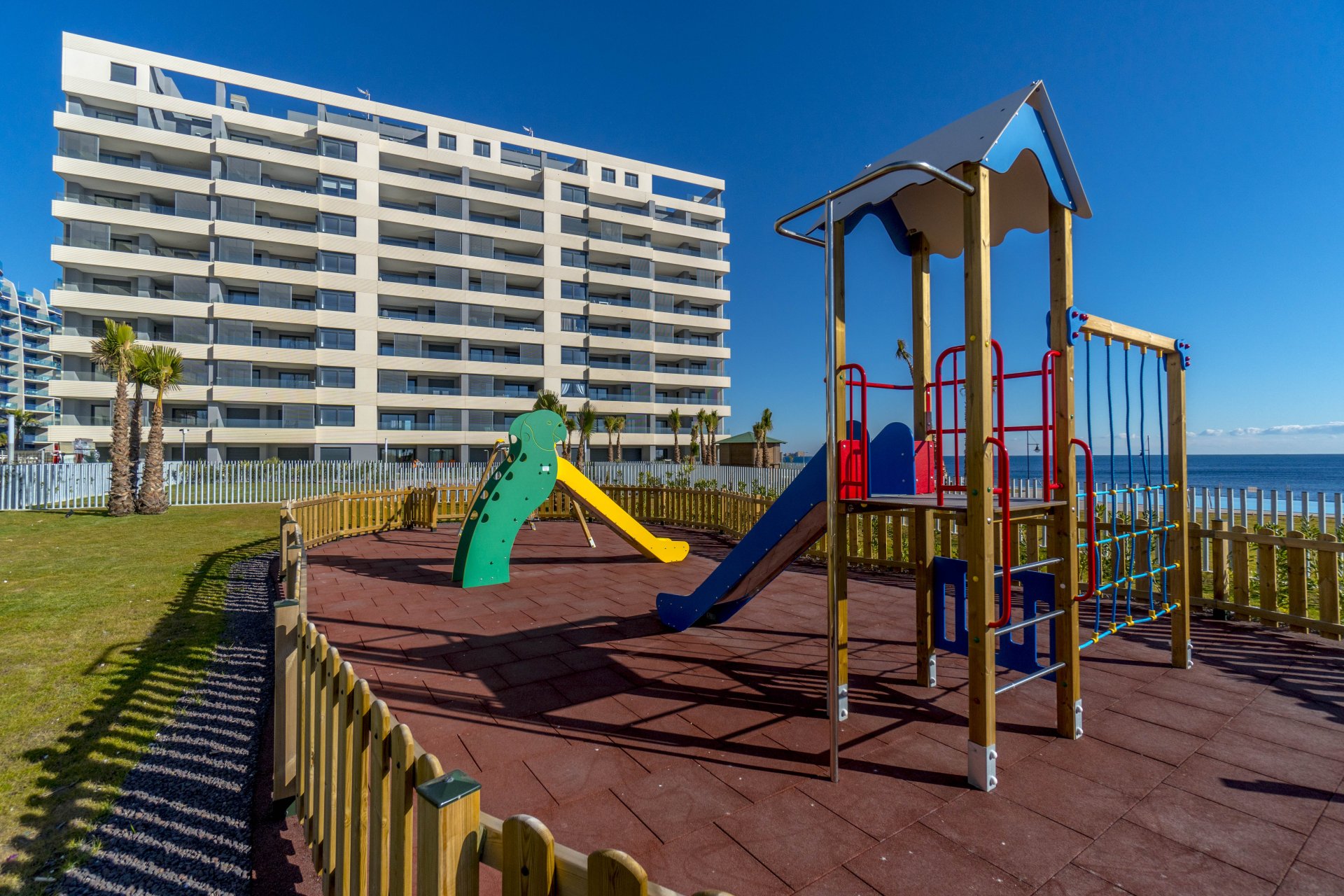 Resale - Apartment / flat -
Torrevieja - Punta prima