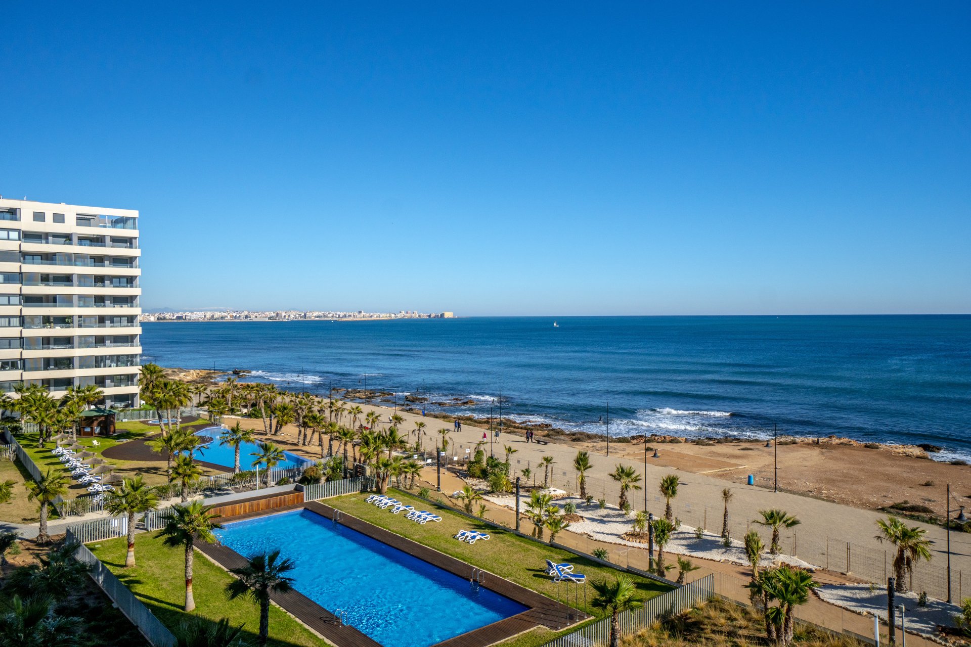 Resale - Apartment / flat -
Torrevieja - Punta prima