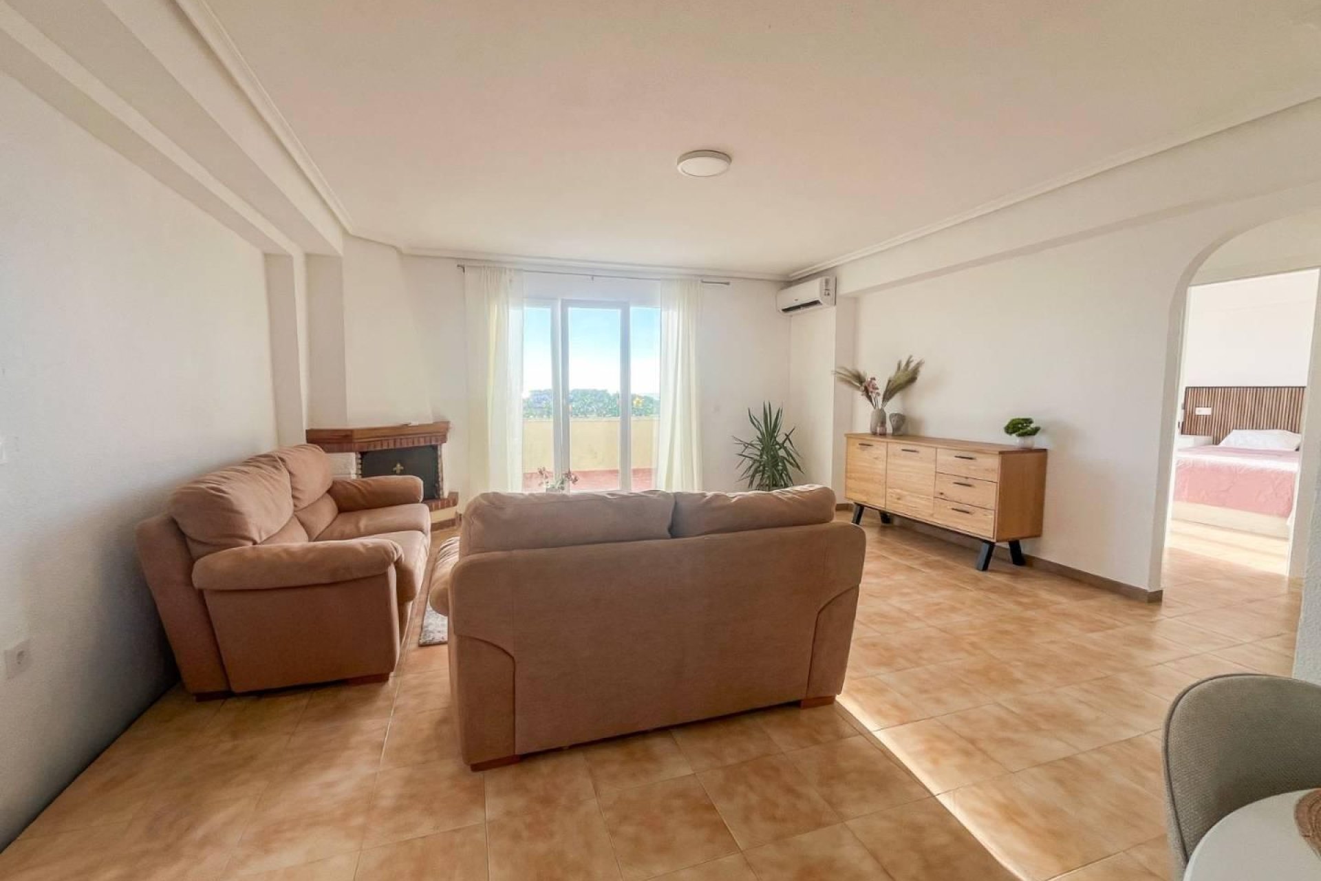 Resale - Apartment / flat -
Torrevieja - Punta prima