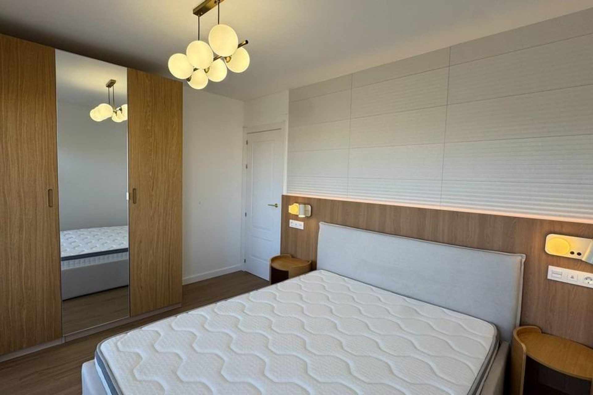 Resale - Apartment / flat -
Torrevieja - Punta prima