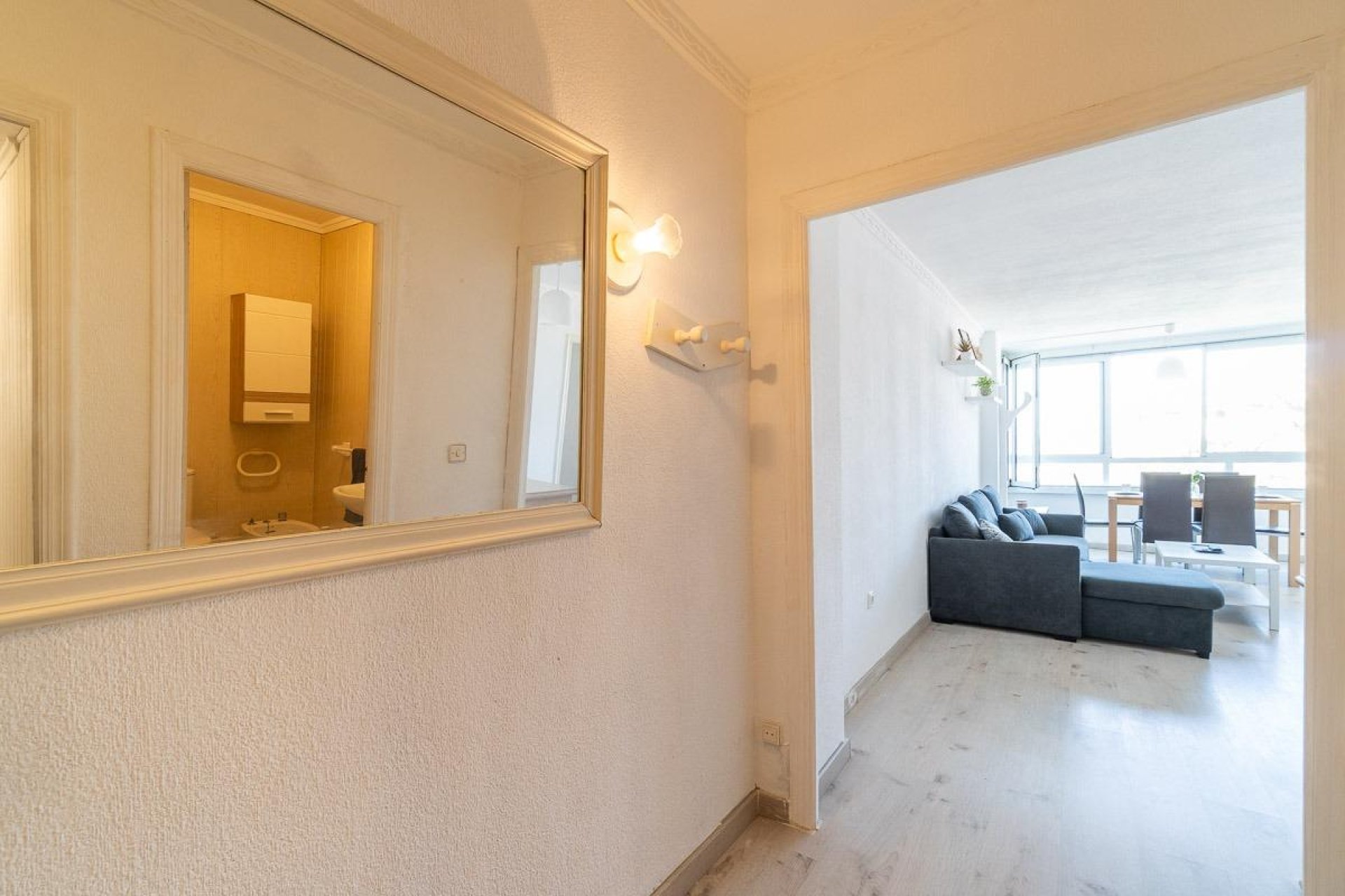 Resale - Apartment / flat -
Torrevieja - Punta prima