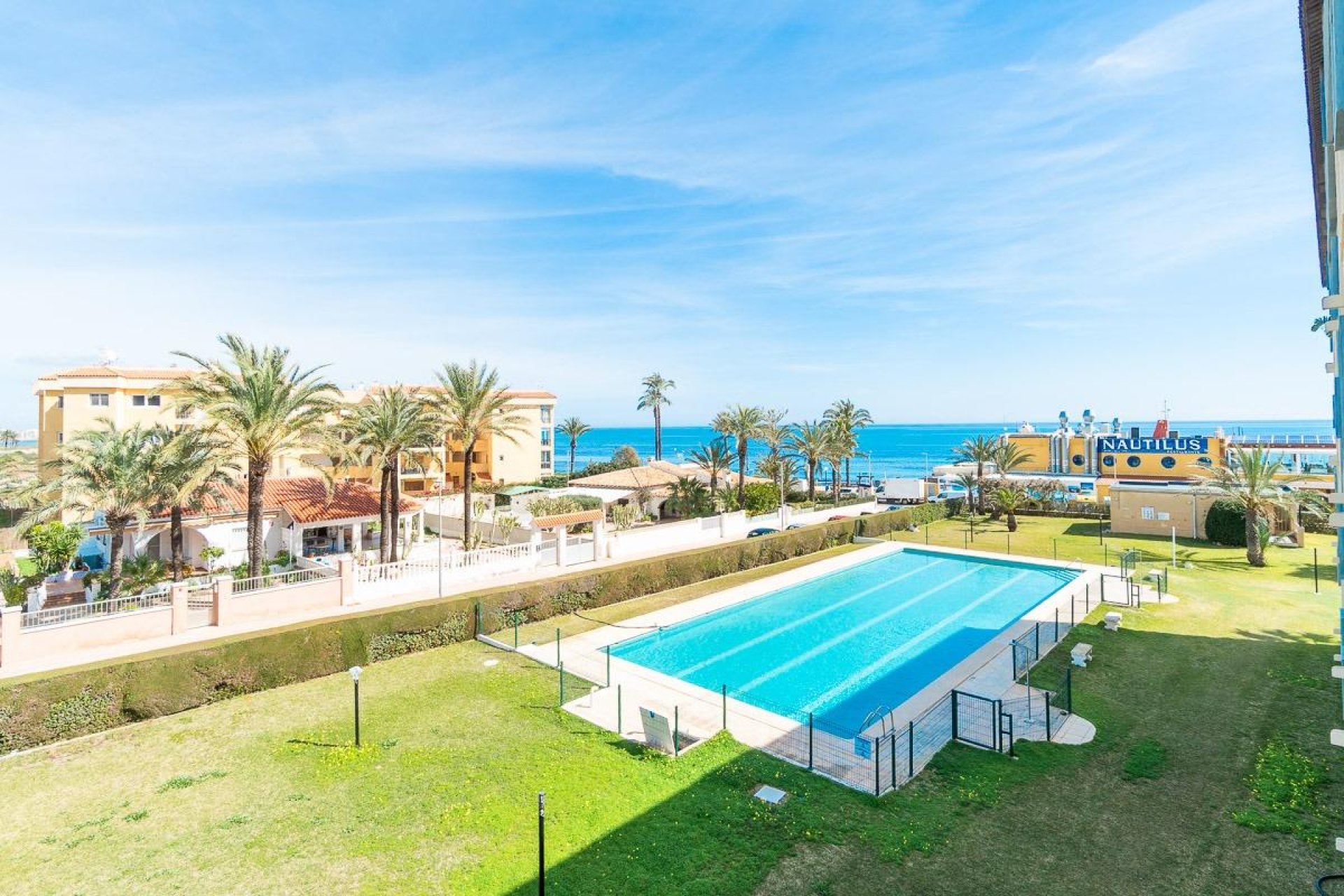 Resale - Apartment / flat -
Torrevieja - Punta prima