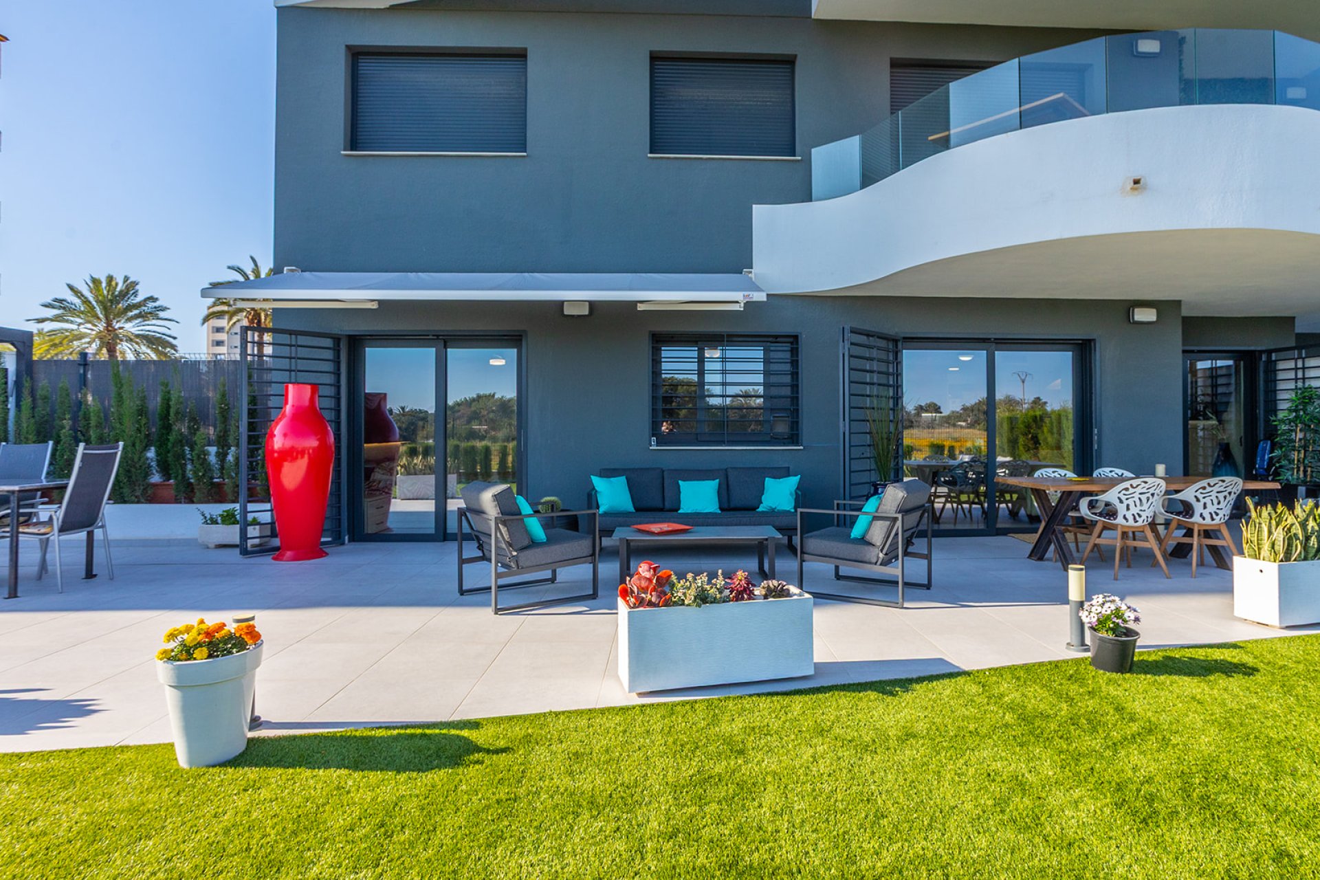 Resale - Apartment / flat -
Torrevieja - Punta prima