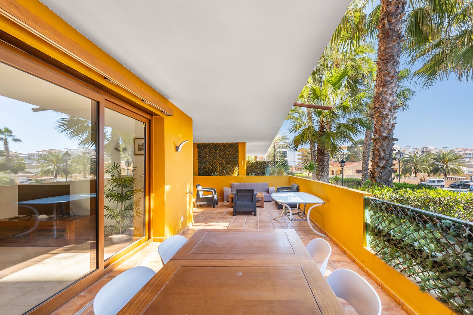 Resale - Apartment / flat -
Torrevieja - Punta prima