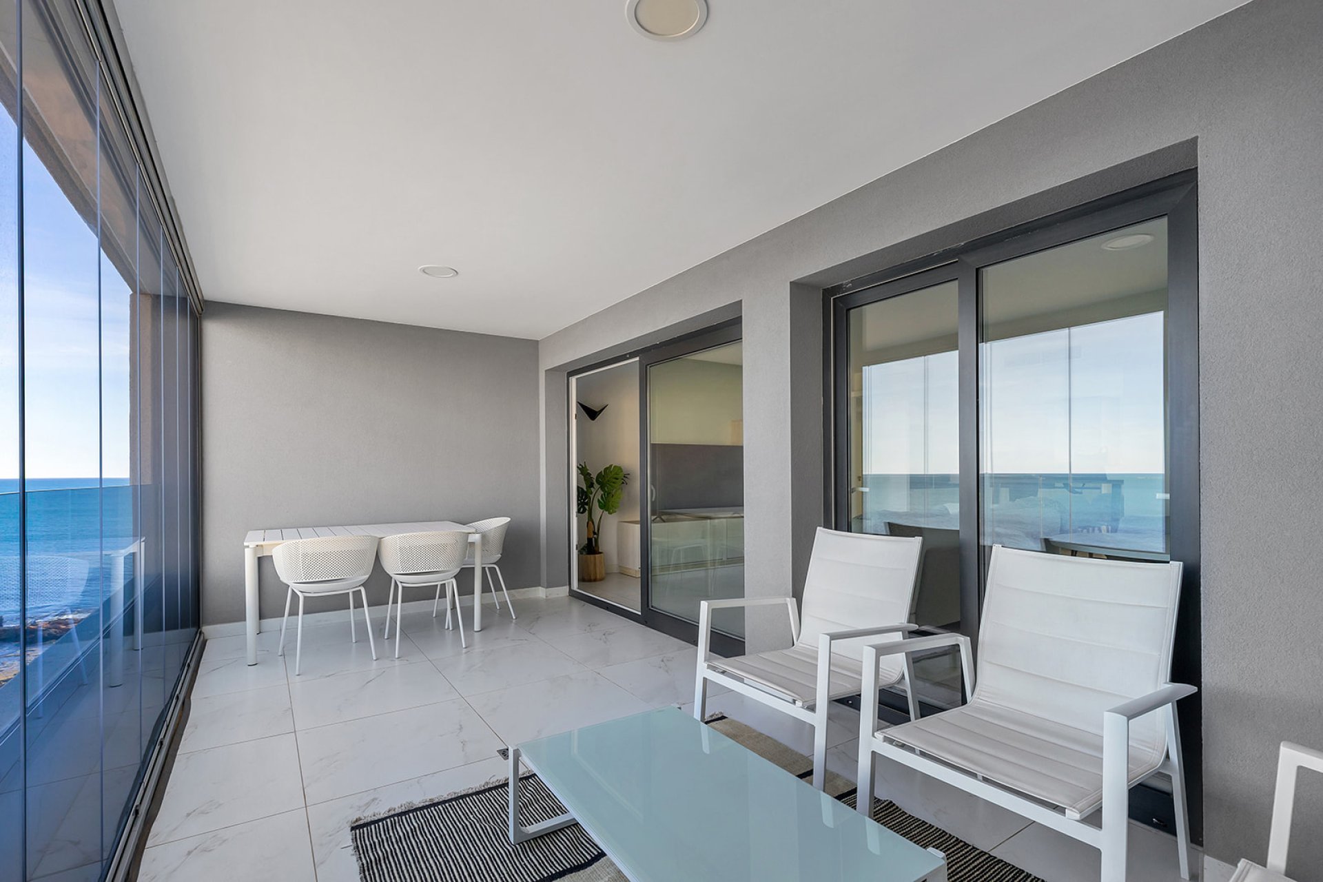 Resale - Apartment / flat -
Torrevieja - Punta prima