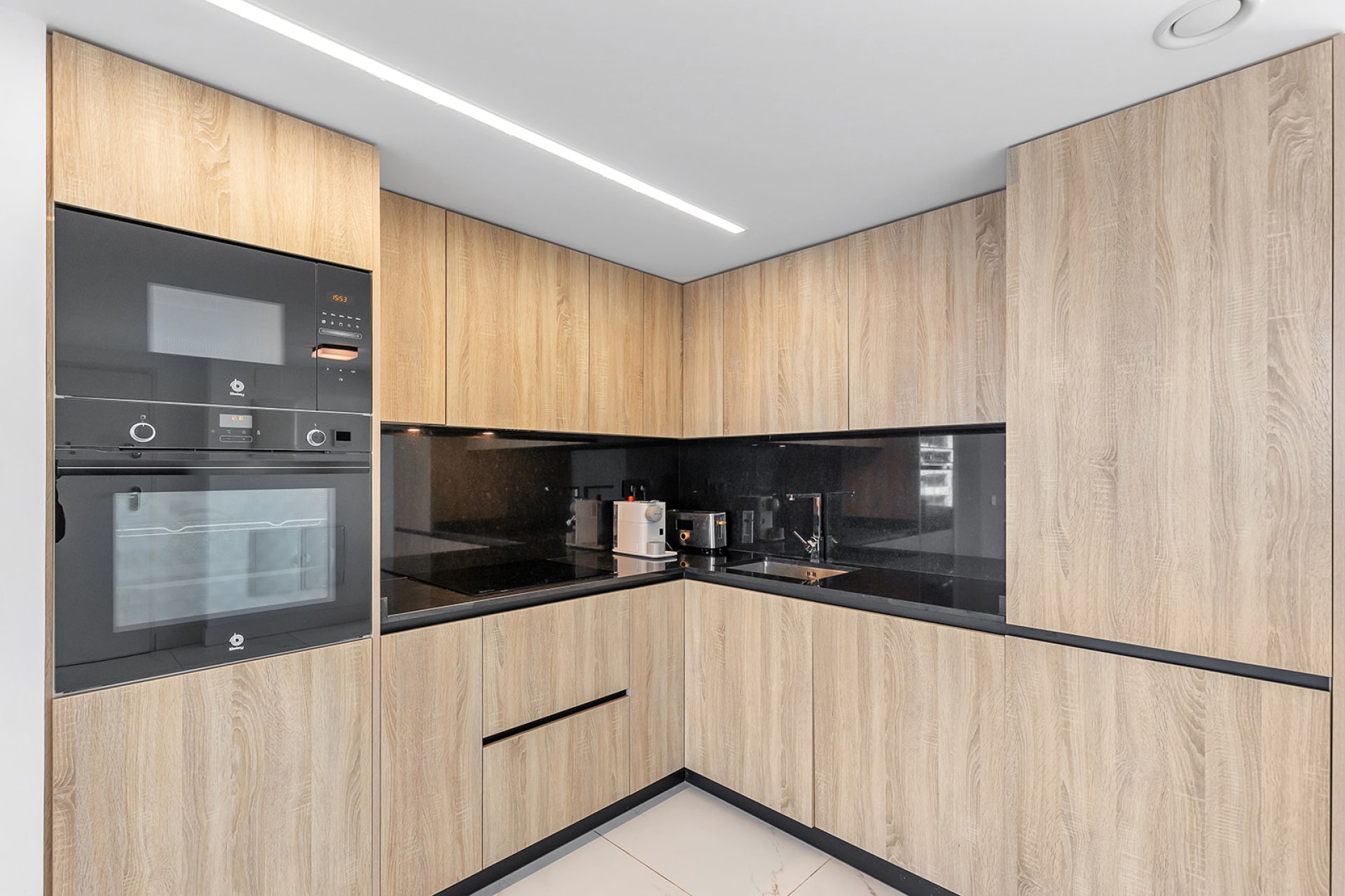 Resale - Apartment / flat -
Torrevieja - Punta prima