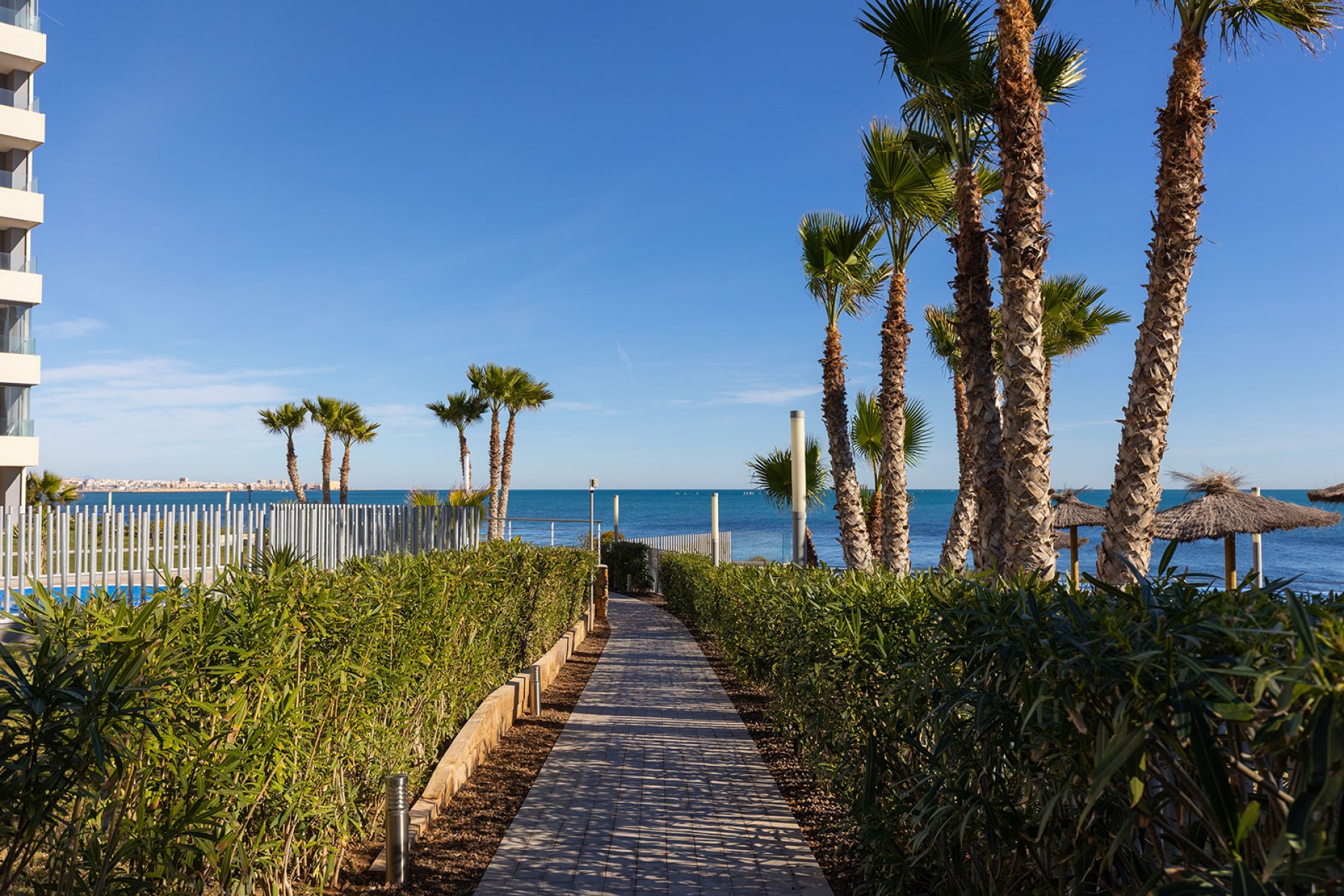 Resale - Apartment / flat -
Torrevieja - Punta prima