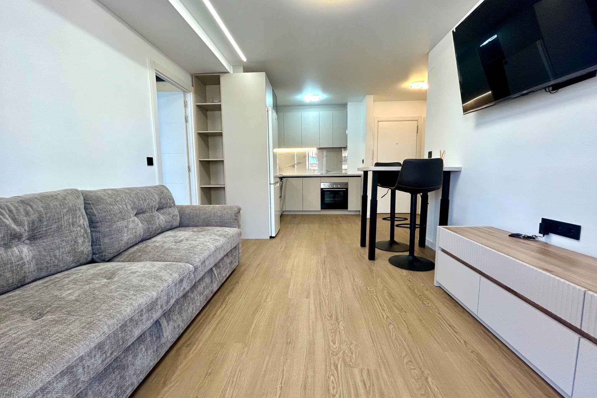 Resale - Apartment / flat -
Torrevieja - Punta prima