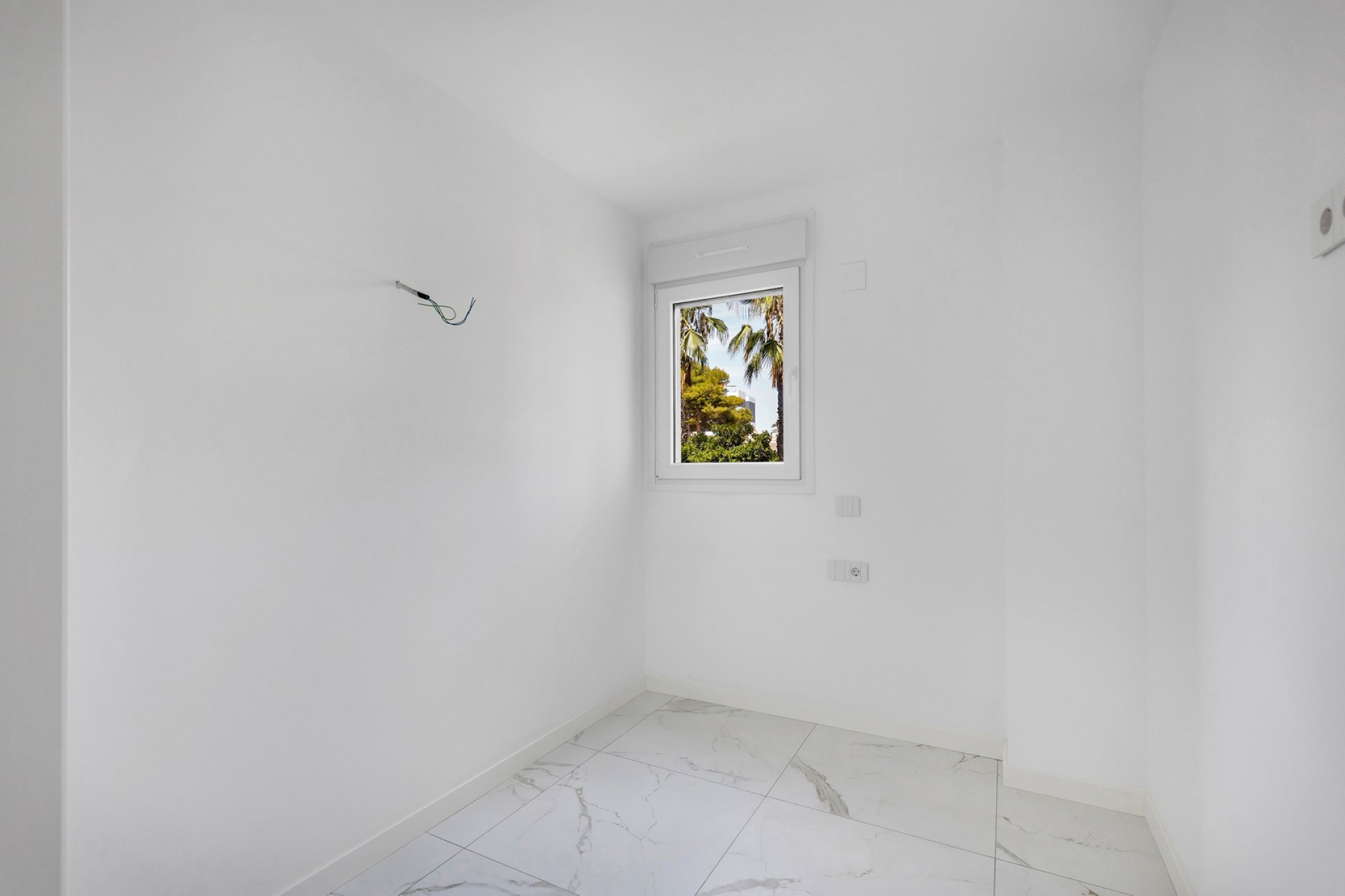 Resale - Apartment / flat -
Torrevieja - Punta prima