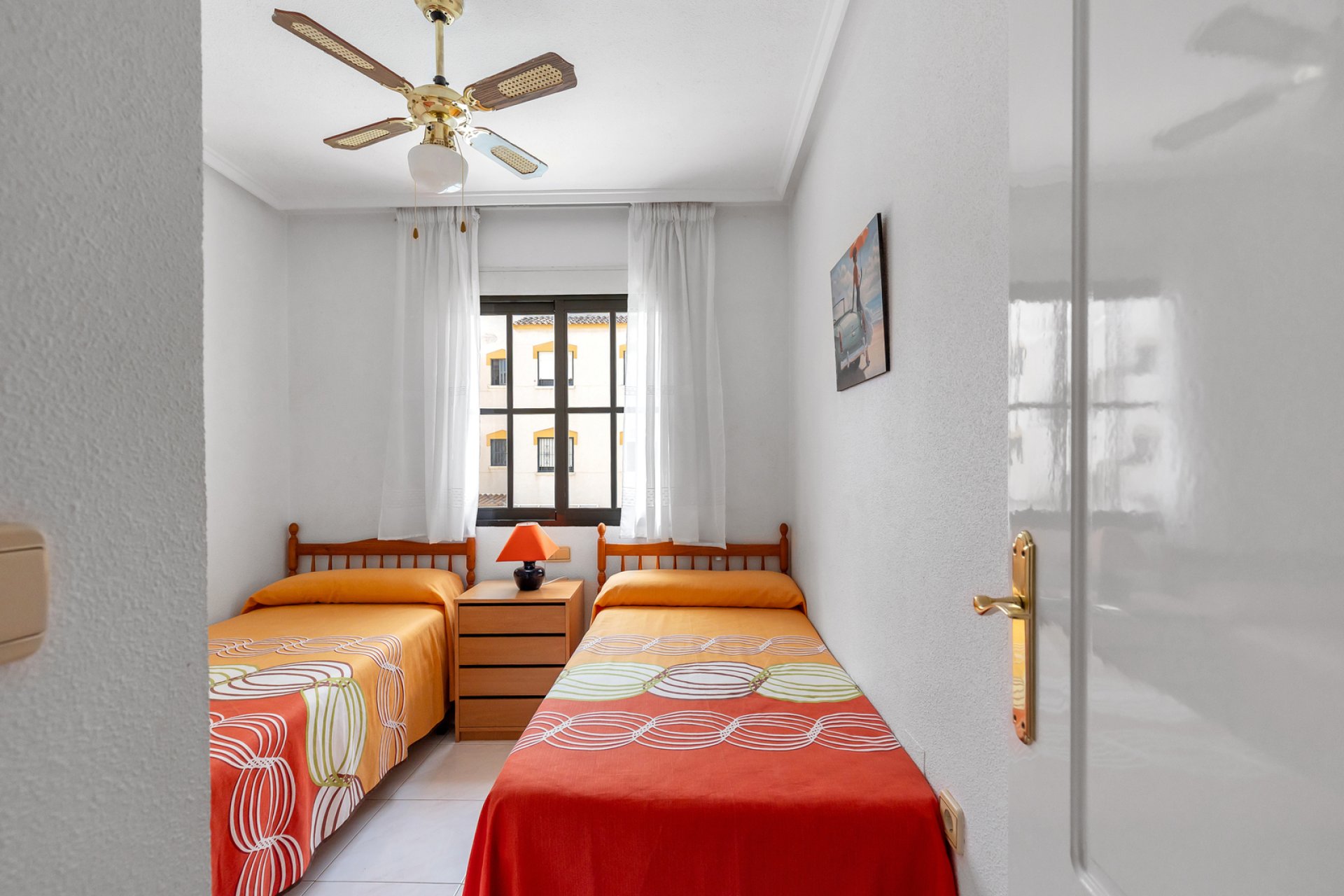 Resale - Apartment / flat -
Torrevieja - Punta prima