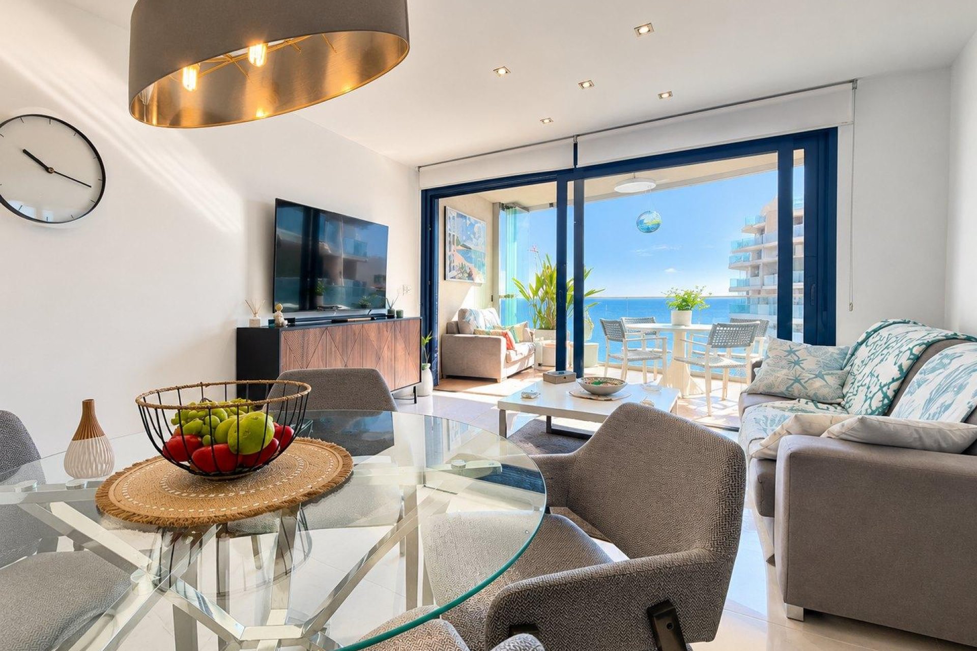 Resale - Apartment / flat -
Torrevieja - Punta prima