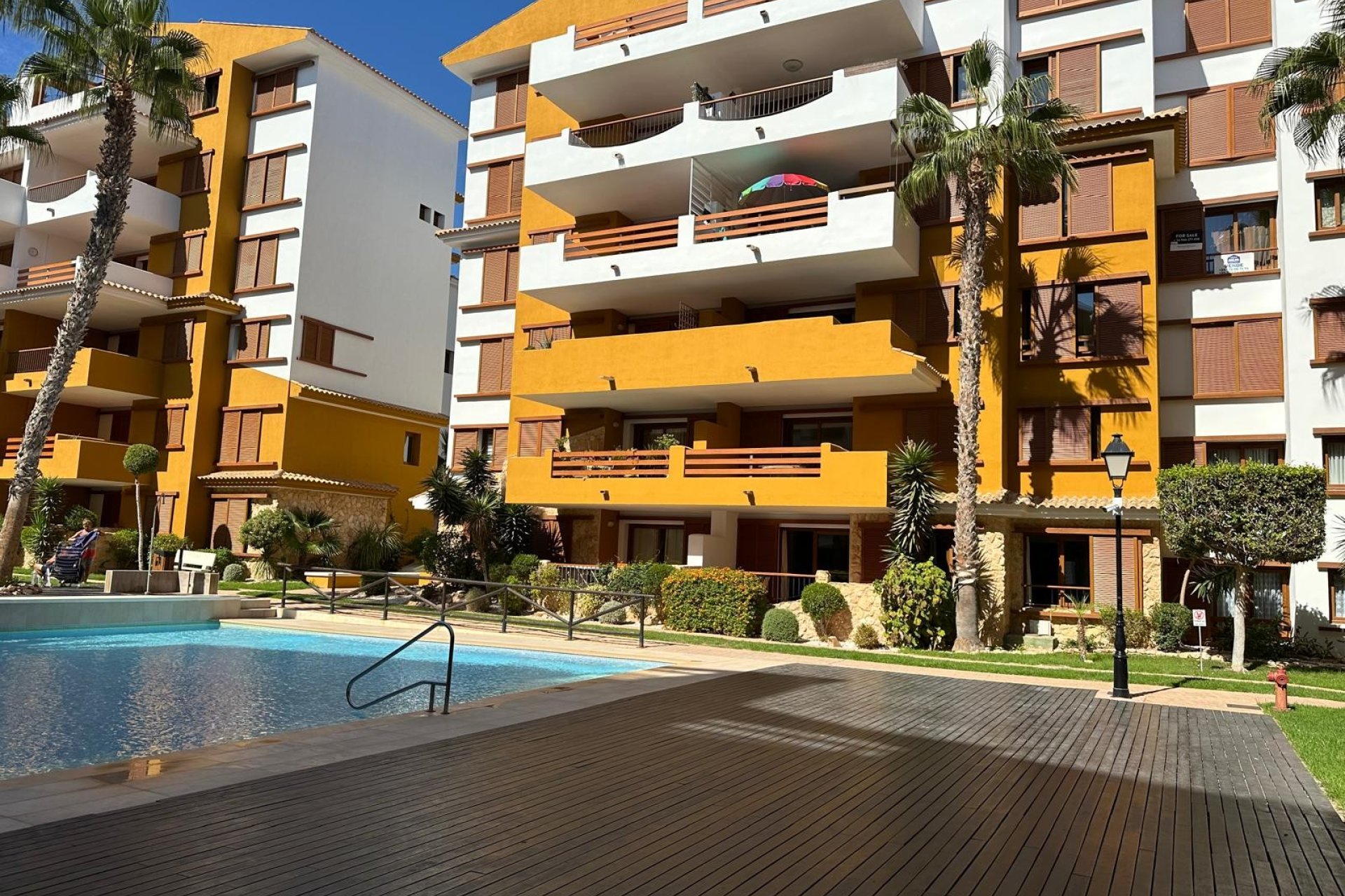 Resale - Apartment / flat -
Torrevieja - Punta prima