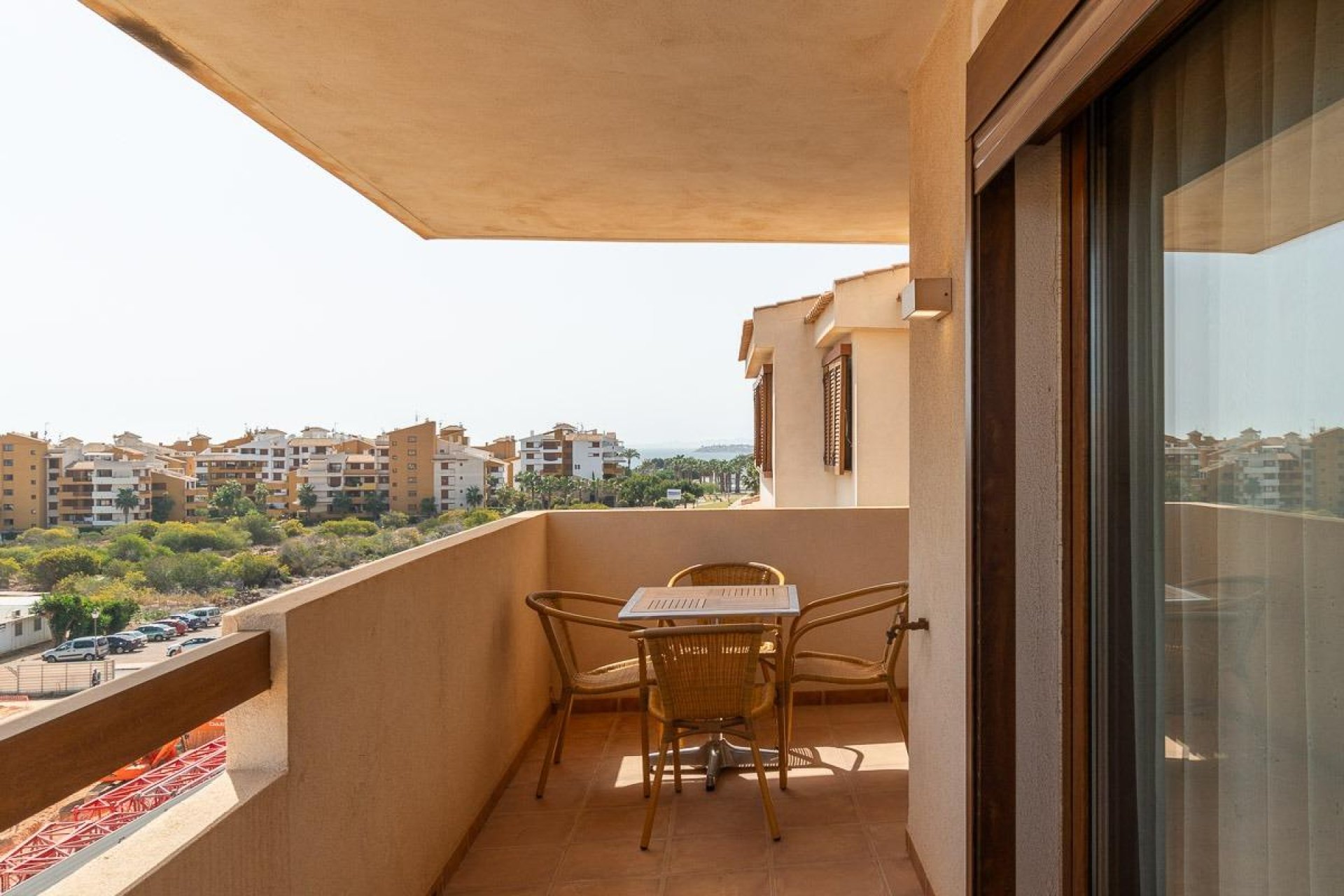 Resale - Apartment / flat -
Torrevieja - Punta prima