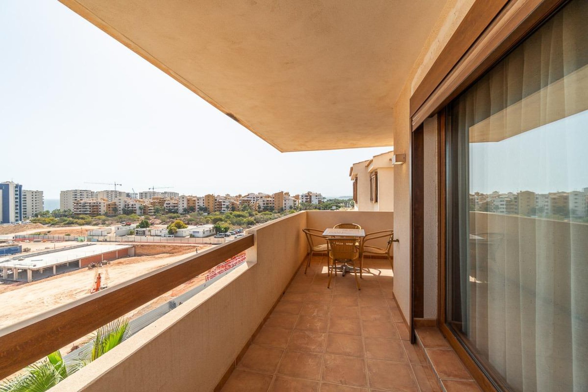 Resale - Apartment / flat -
Torrevieja - Punta prima