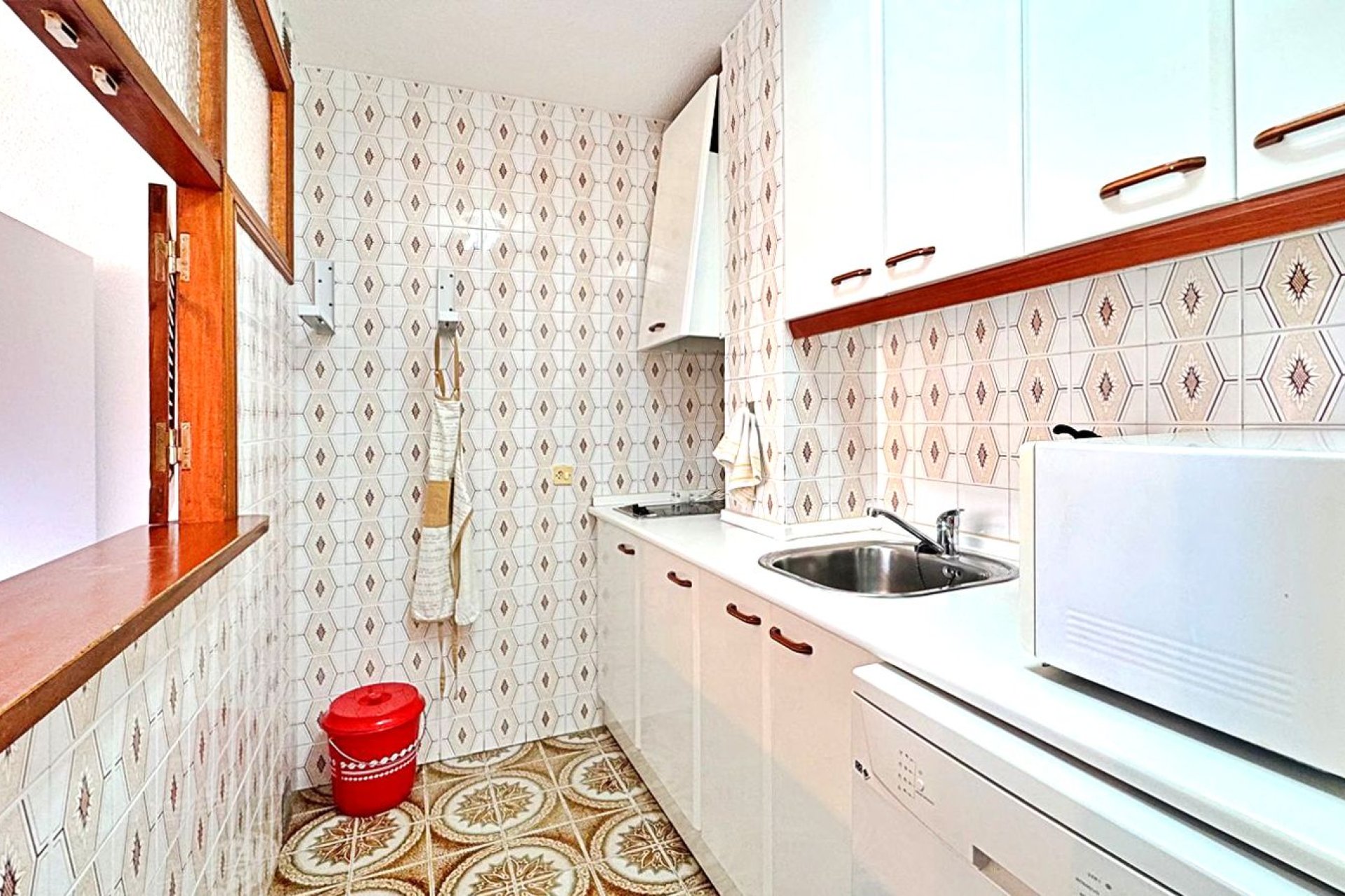 Resale - Apartment / flat -
Torrevieja - Rocio del Mar