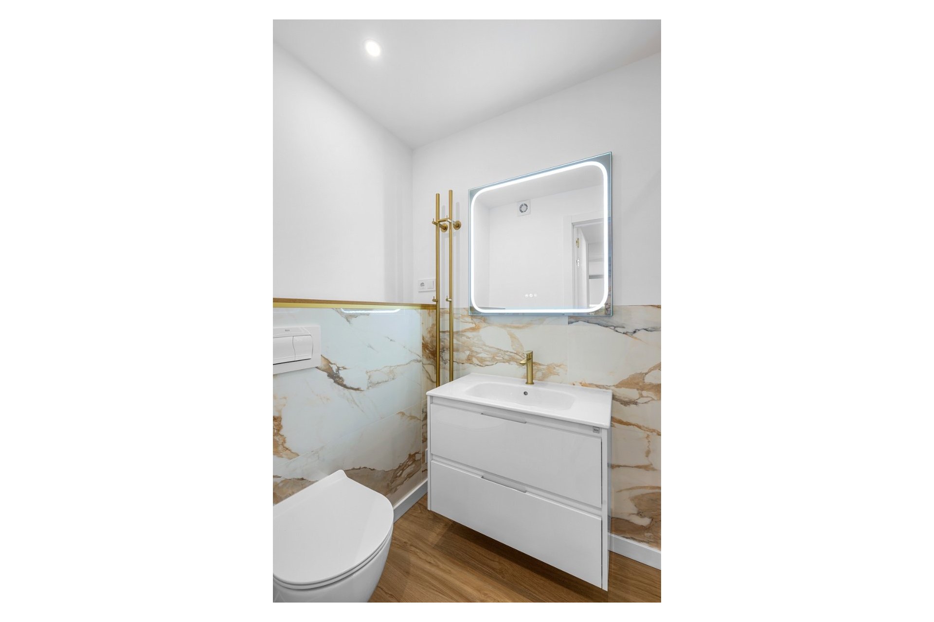 Resale - Apartment / flat -
Torrevieja - Rocio del Mar