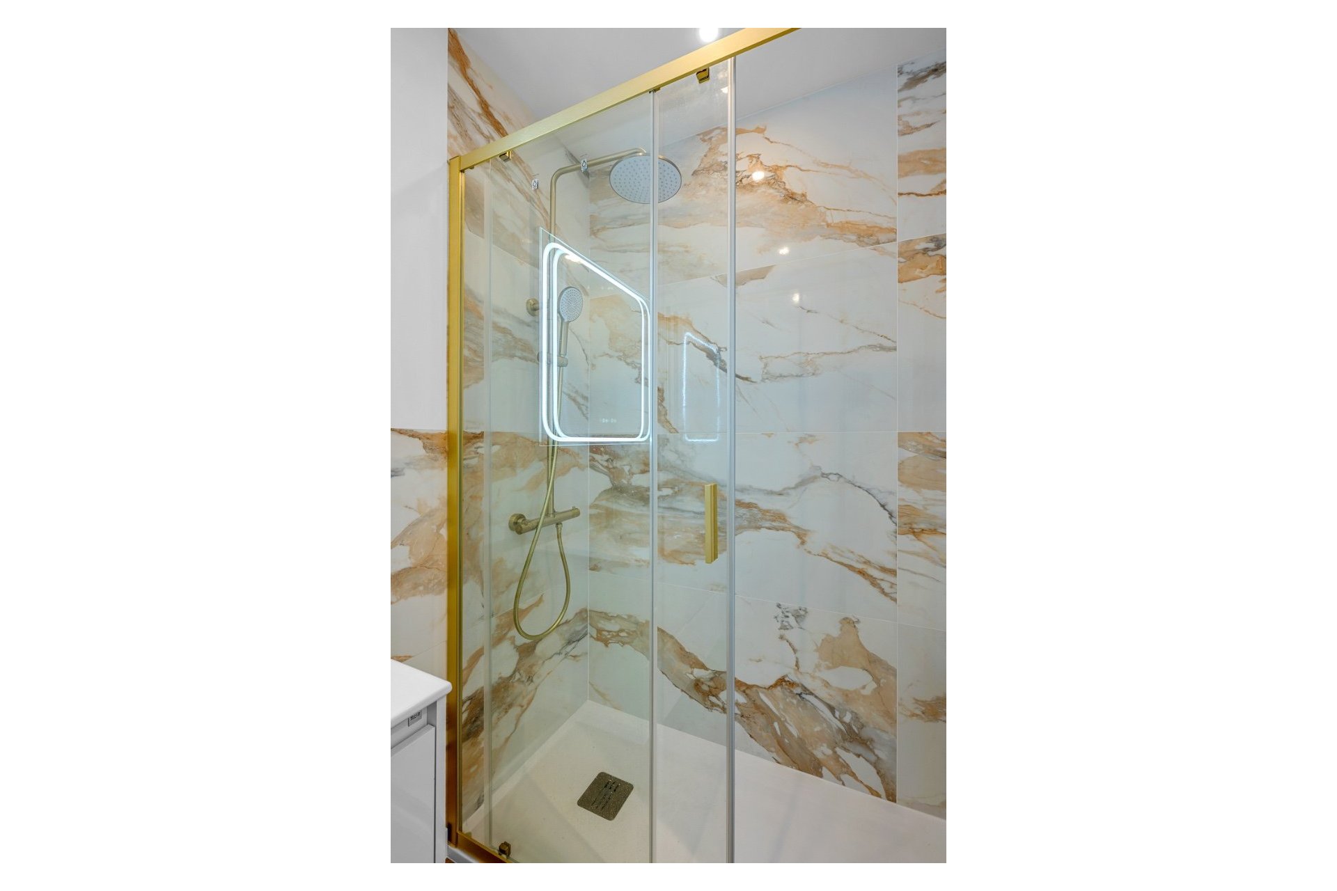Resale - Apartment / flat -
Torrevieja - Rocio del Mar