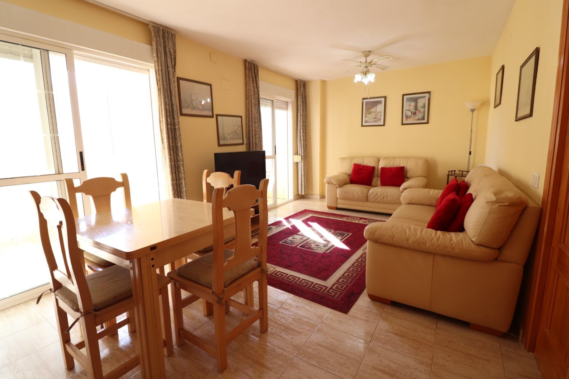 Resale - Apartment / flat -
Torrevieja - San Luis