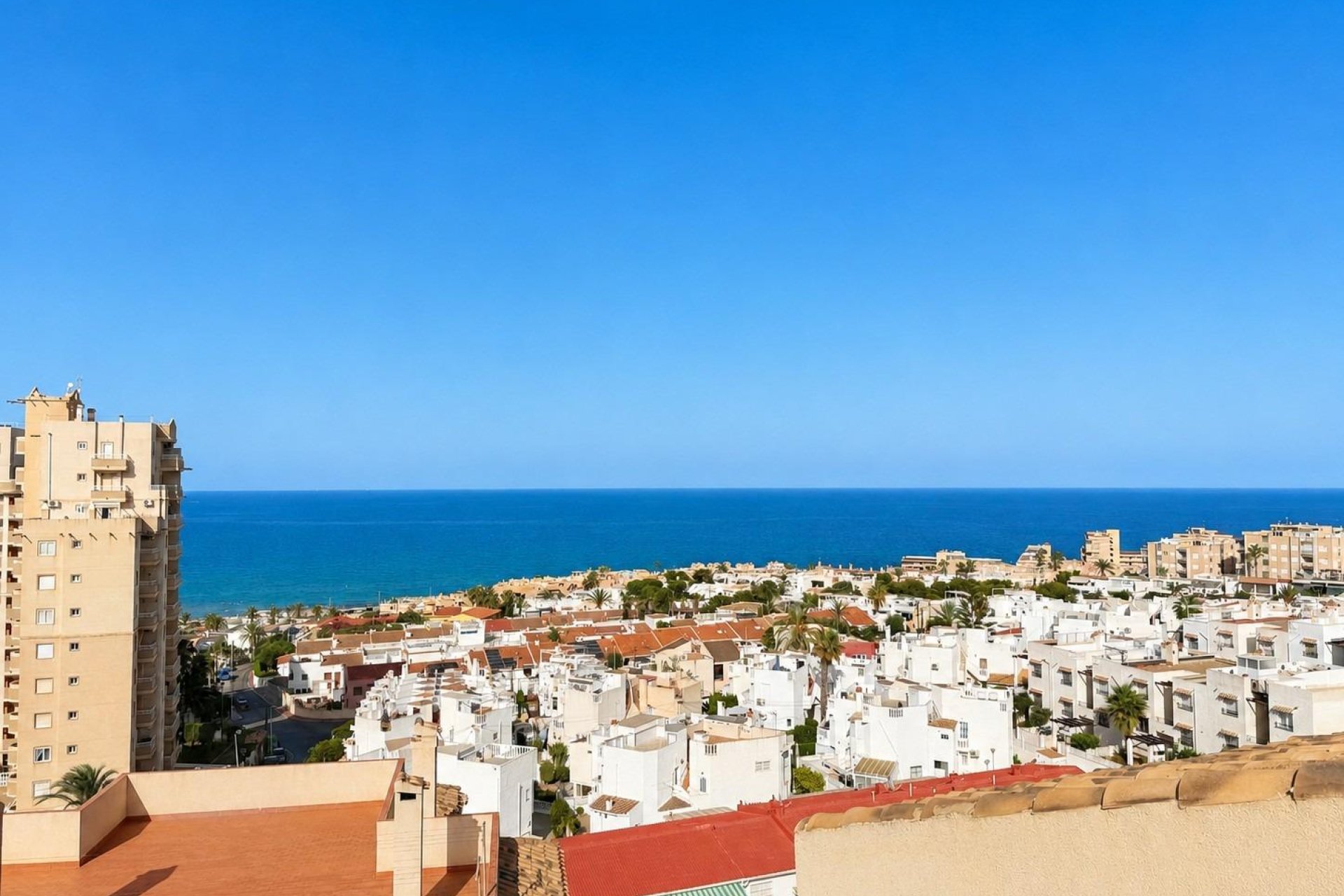 Resale - Apartment / flat -
Torrevieja - Torre del moro