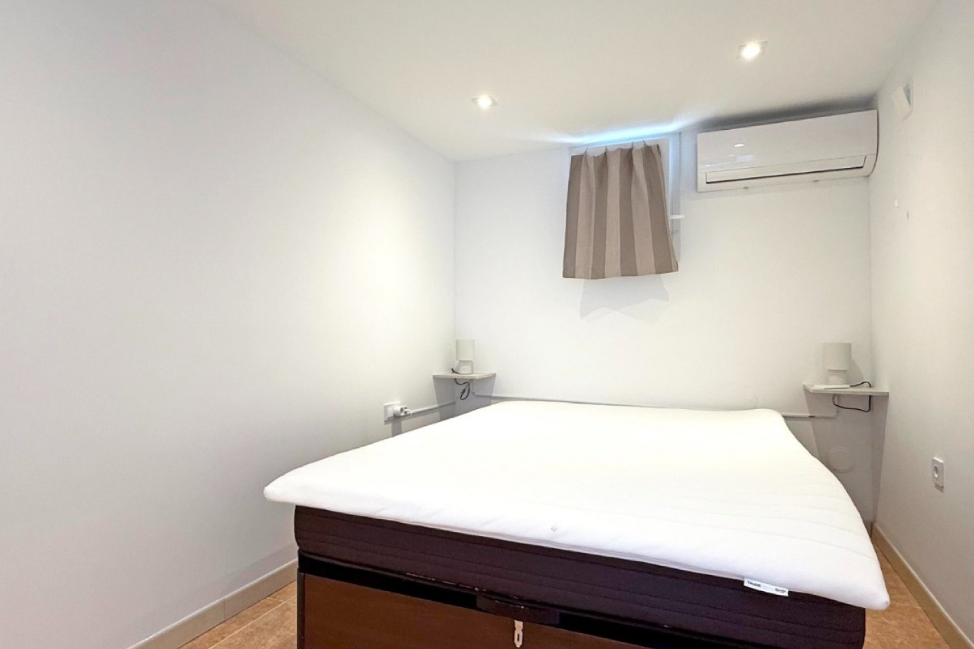 Resale - Apartment / flat -
Torrevieja - Torre La Mata