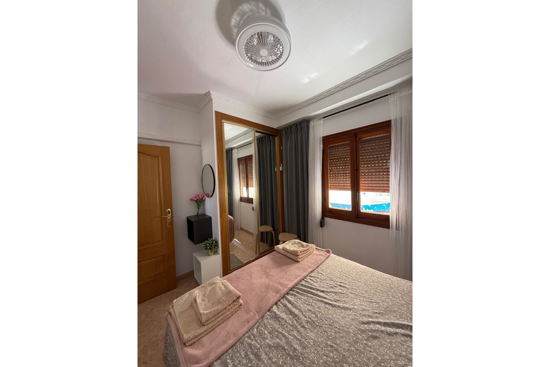 Resale - Apartment / flat -
Torrevieja - Torre La Mata