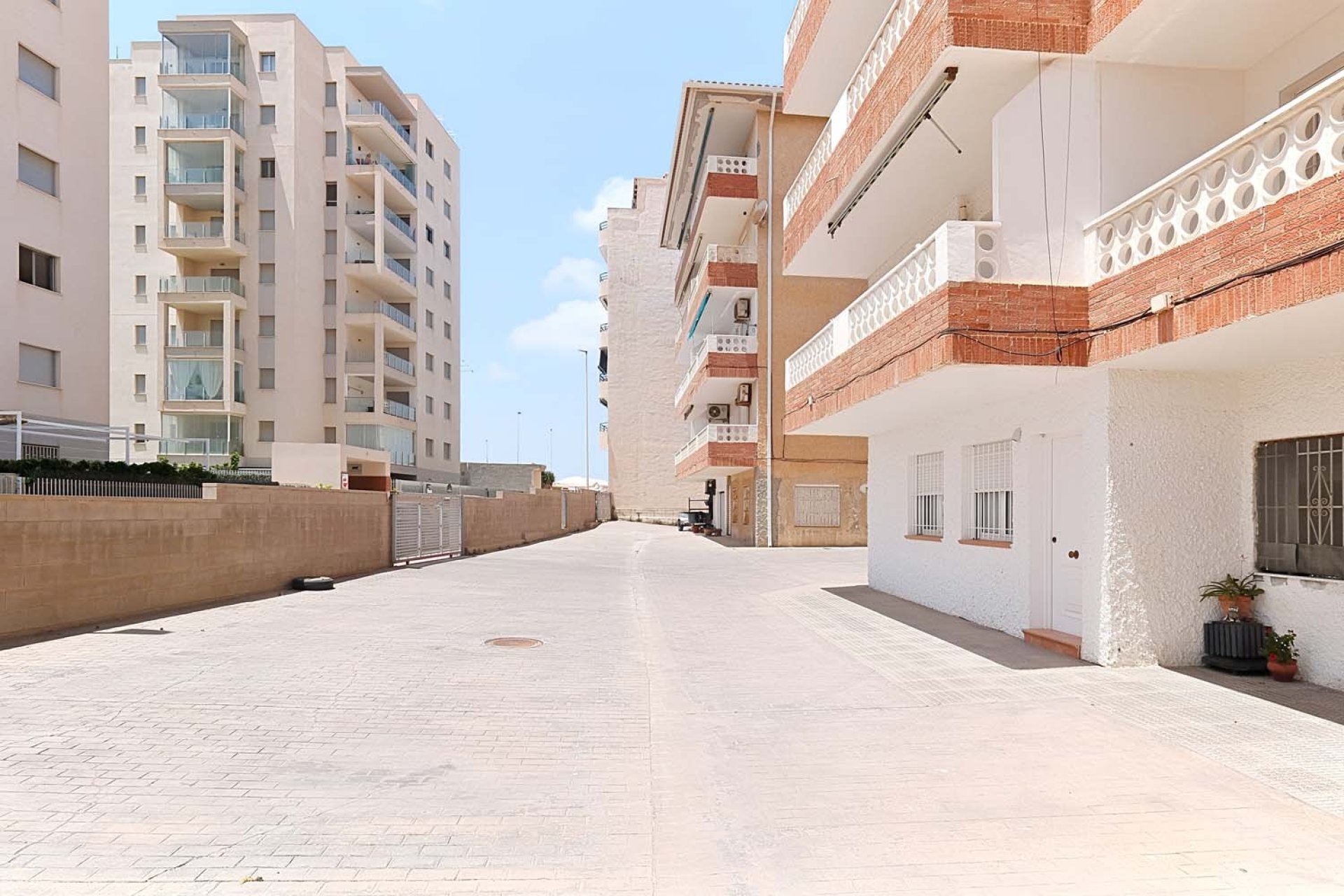 Resale - Apartment / flat -
Torrevieja - Torre La Mata