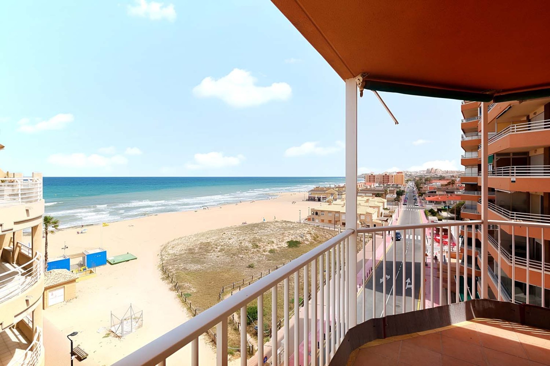 Resale - Apartment / flat -
Torrevieja - Torre La Mata
