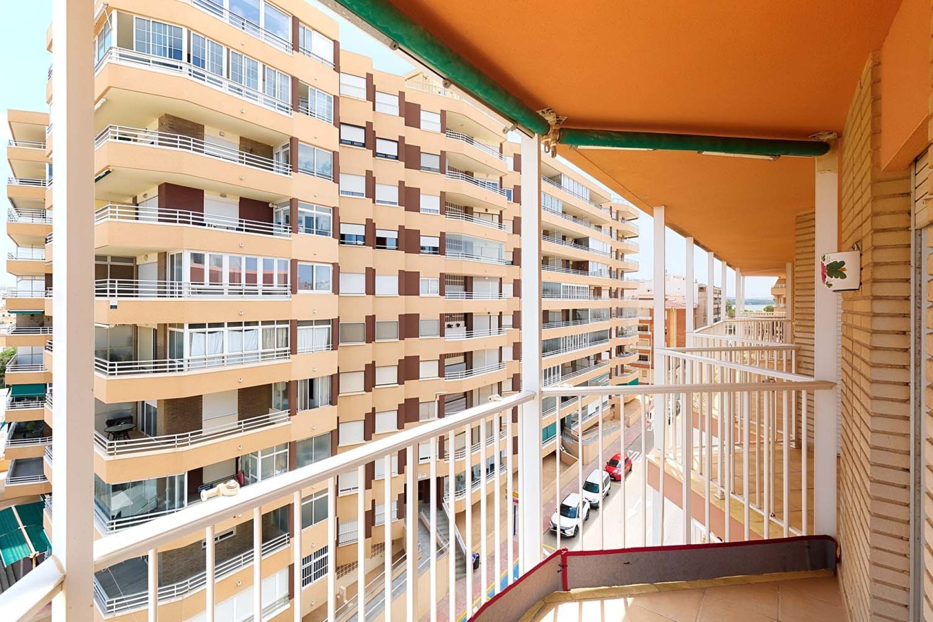 Resale - Apartment / flat -
Torrevieja - Torre La Mata